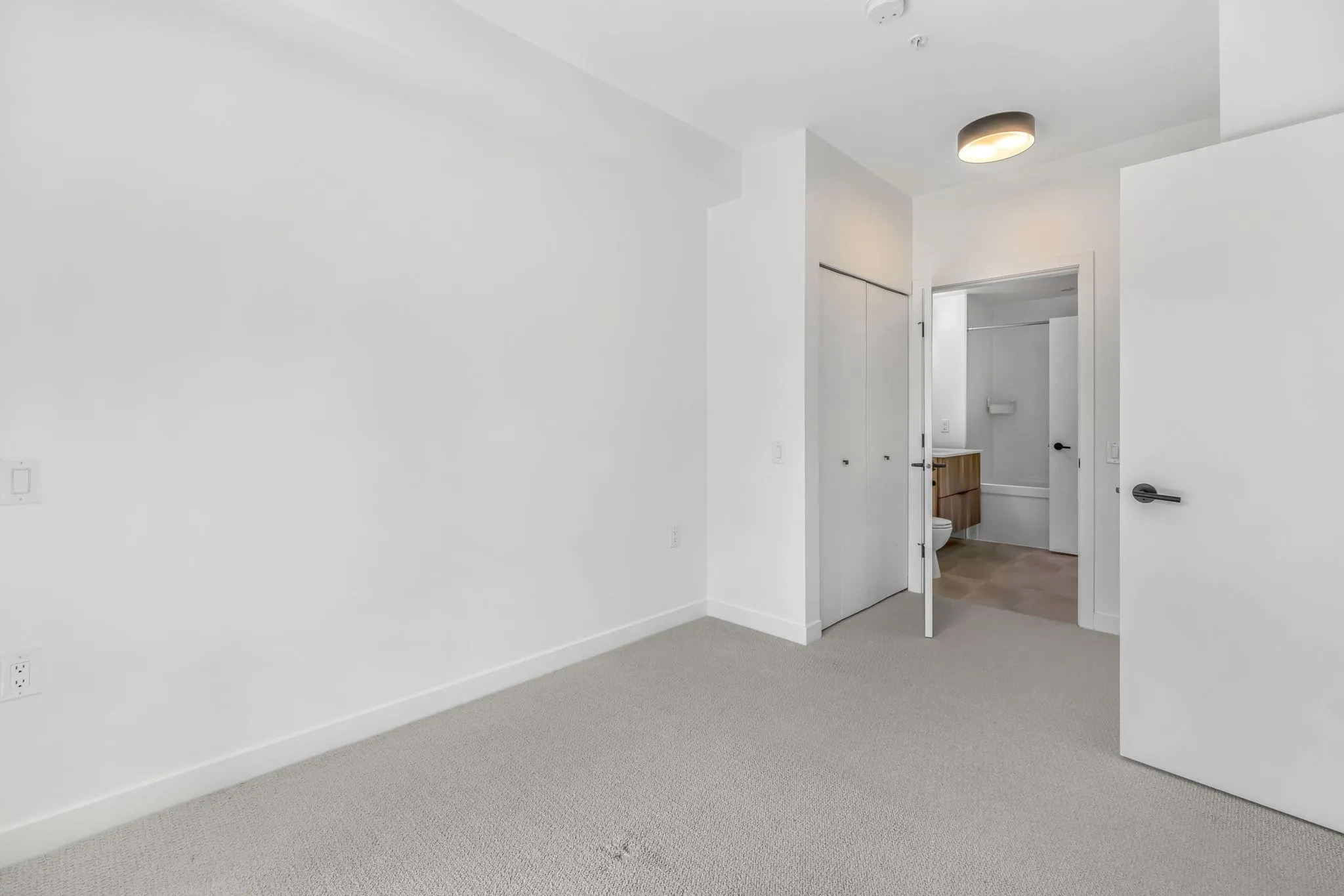 305 3229 St. Johns Street