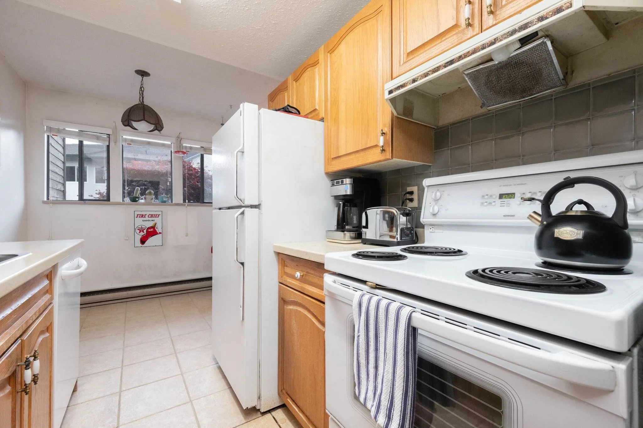 14 251 W 14th Street