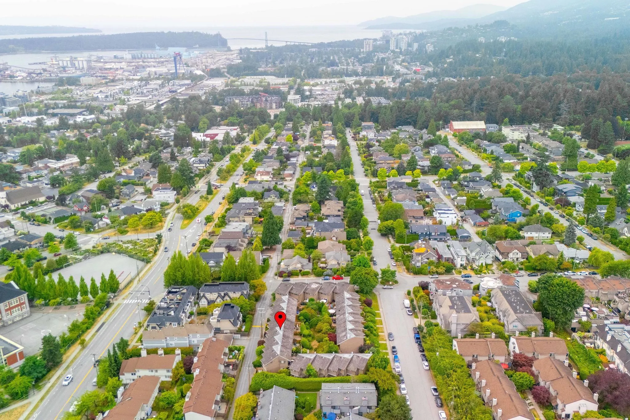 14 251 W 14th Street