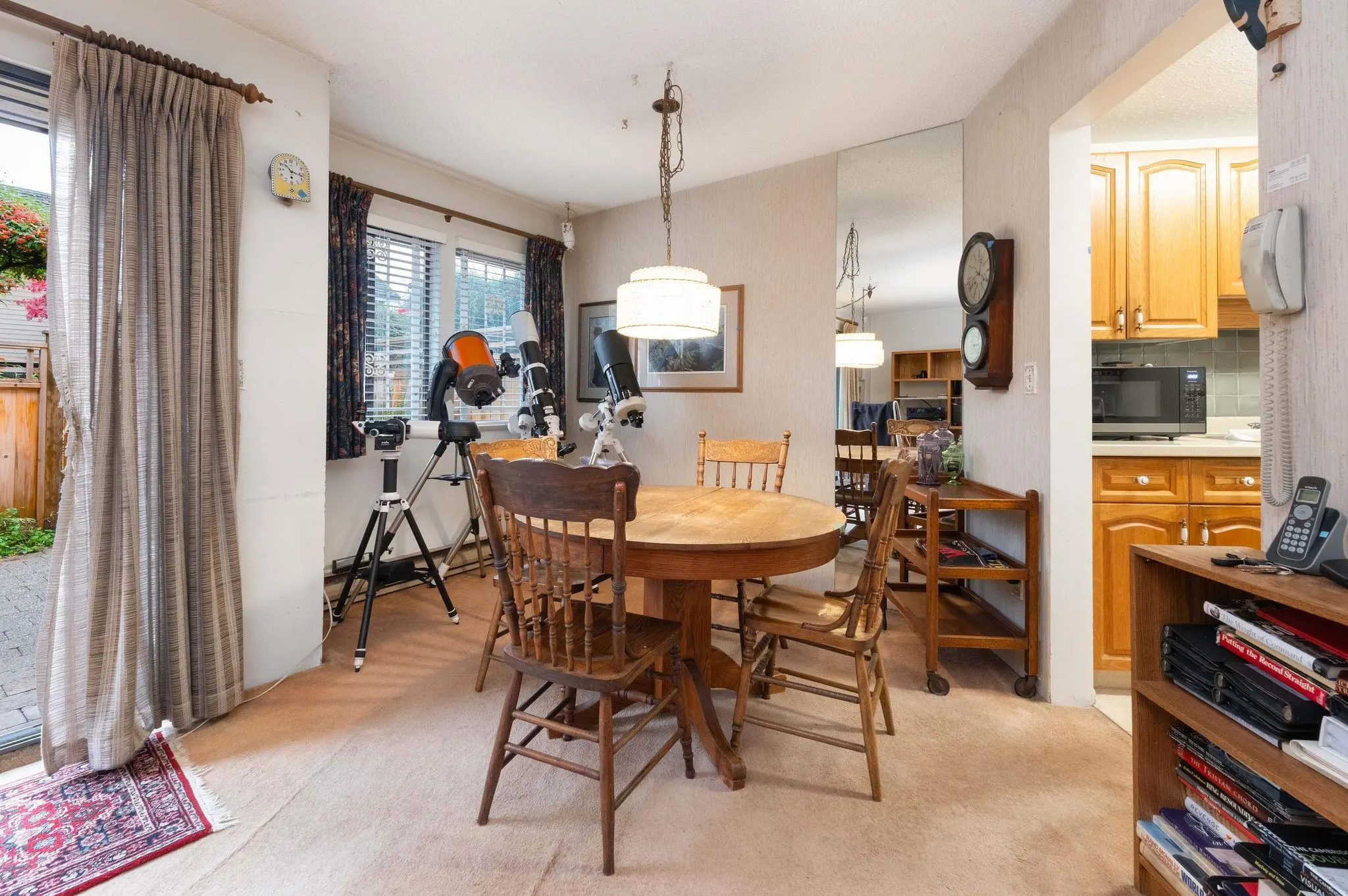 14 251 W 14th Street