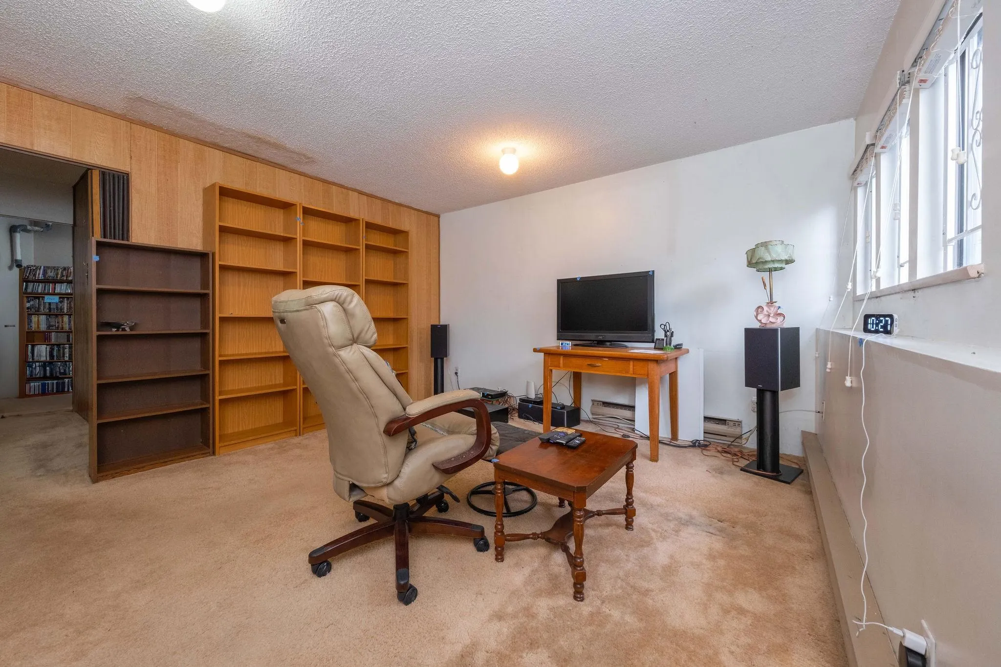 14 251 W 14th Street