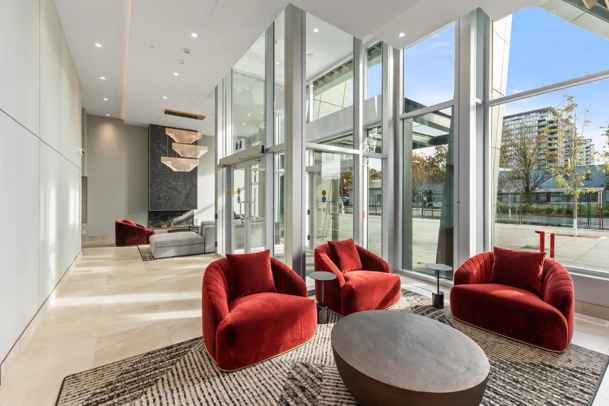 1108 7977 Lansdowne Road