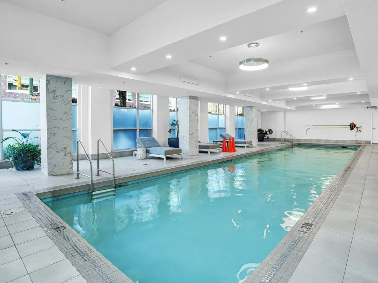 802 1318 Homer Street