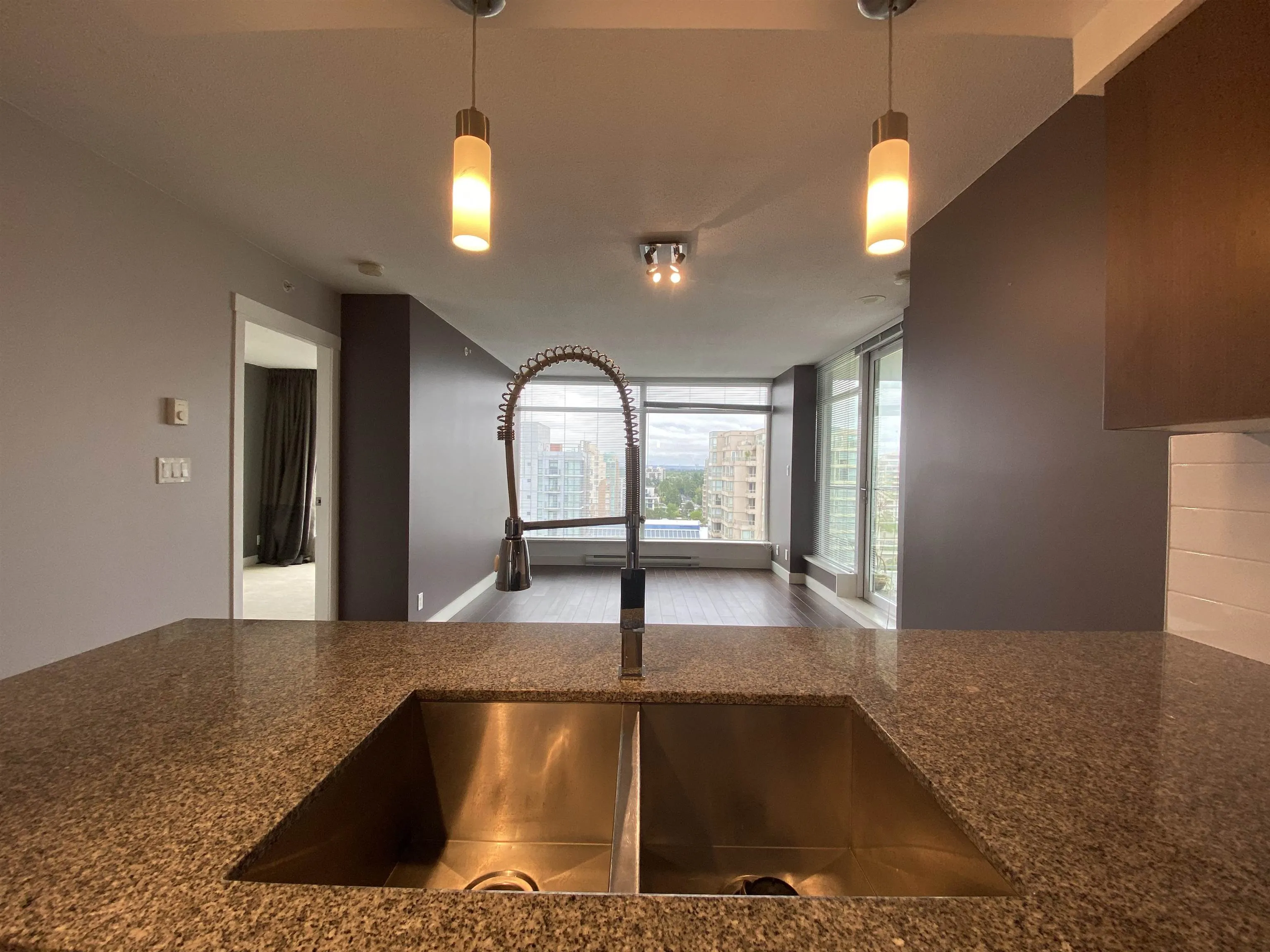 1606 8068 Westminster