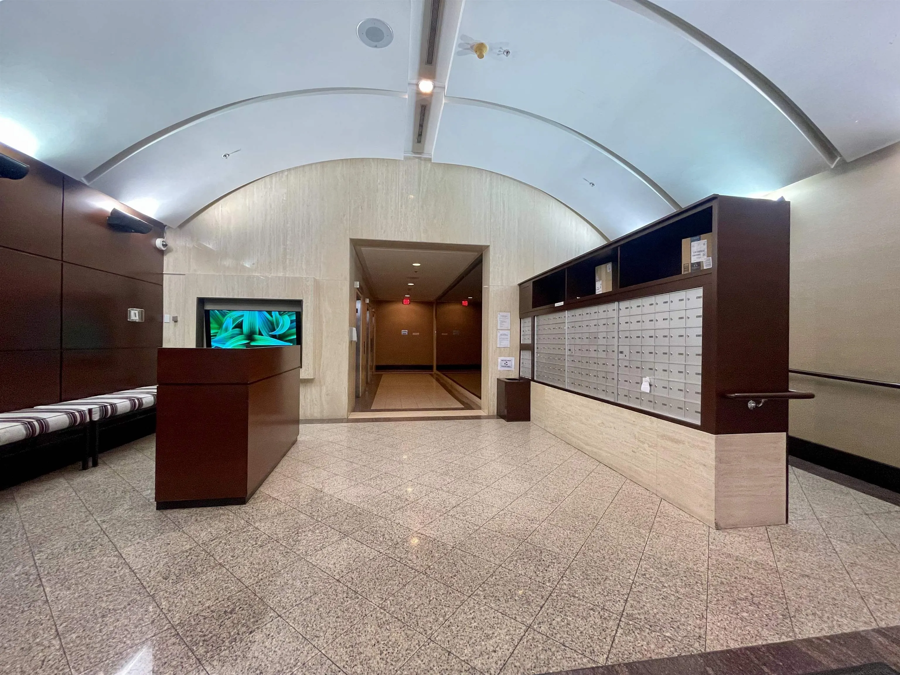 505 1010 Howe Street