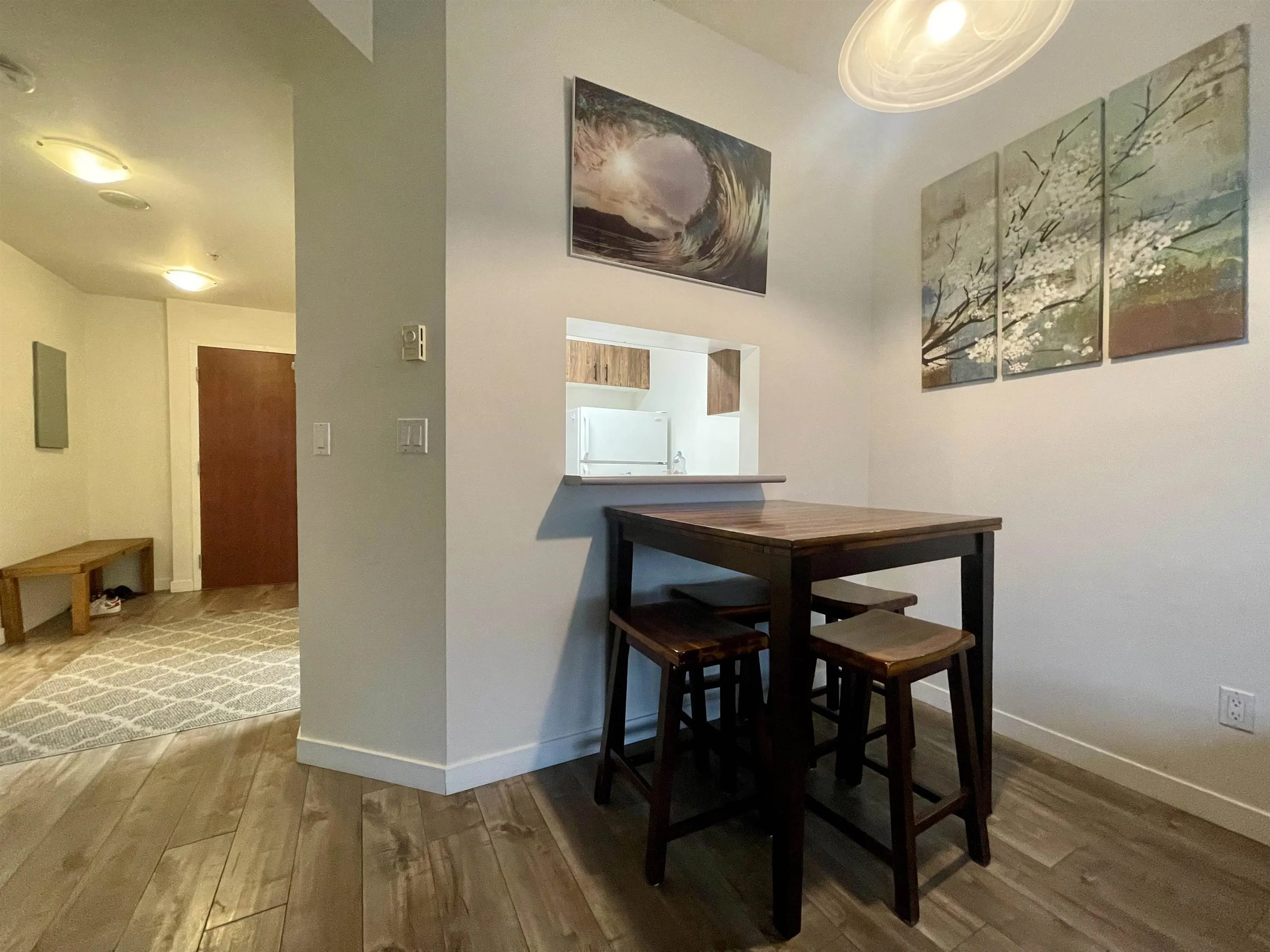 505 1010 Howe Street