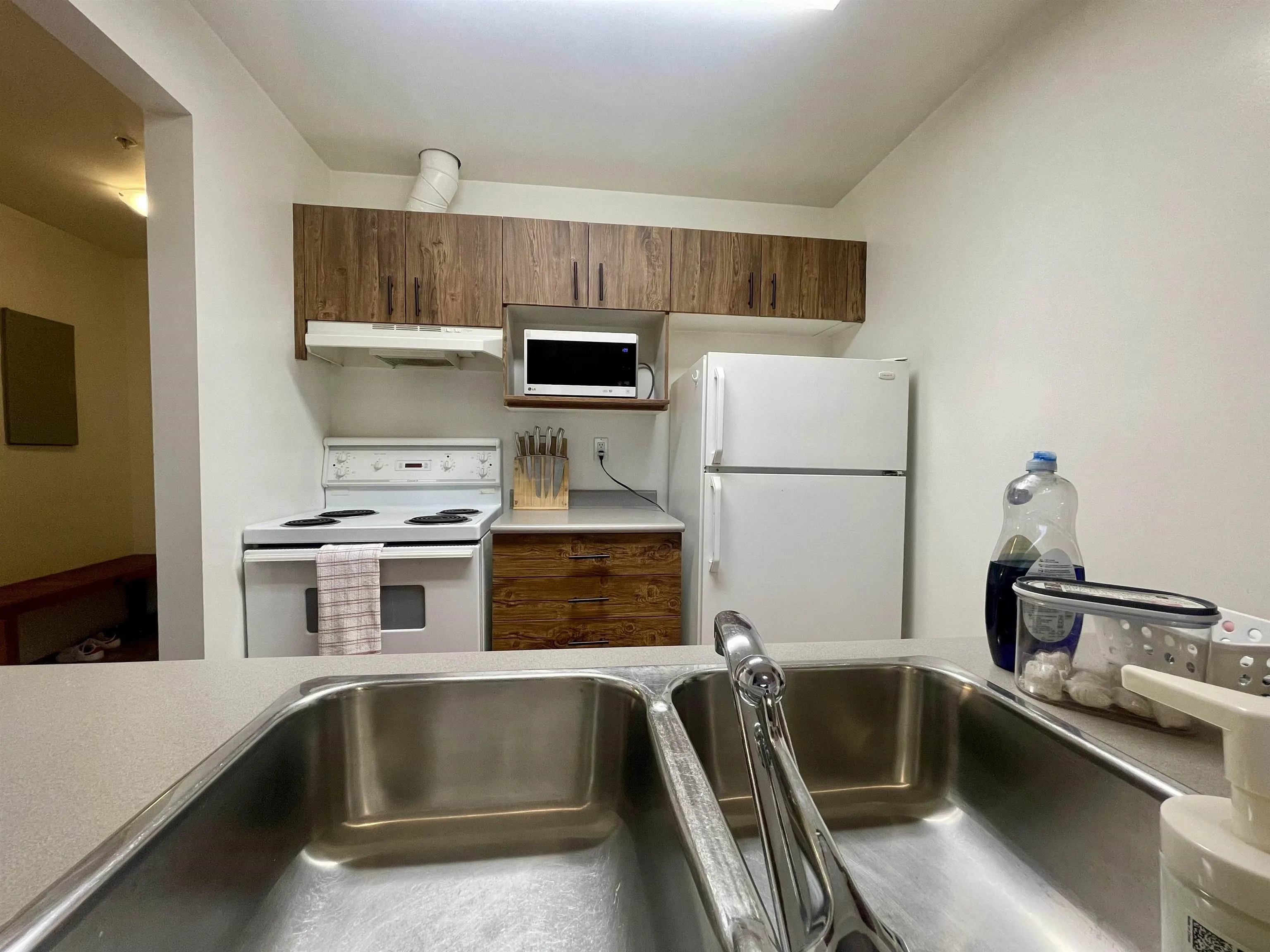 505 1010 Howe Street