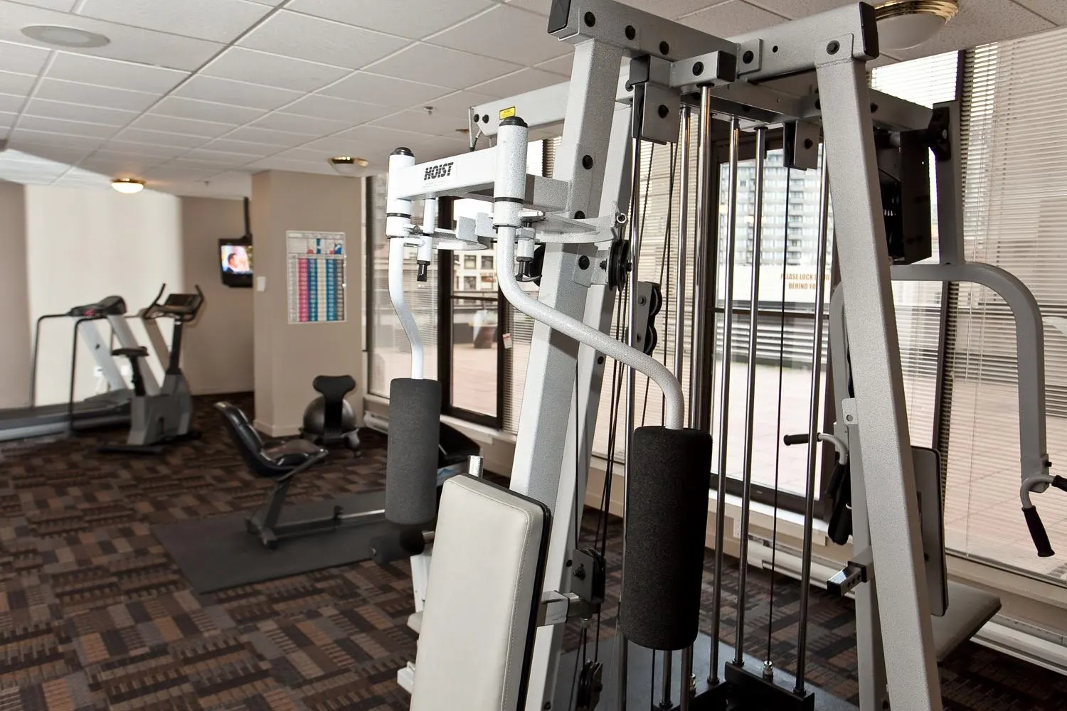 505 1010 Howe Street