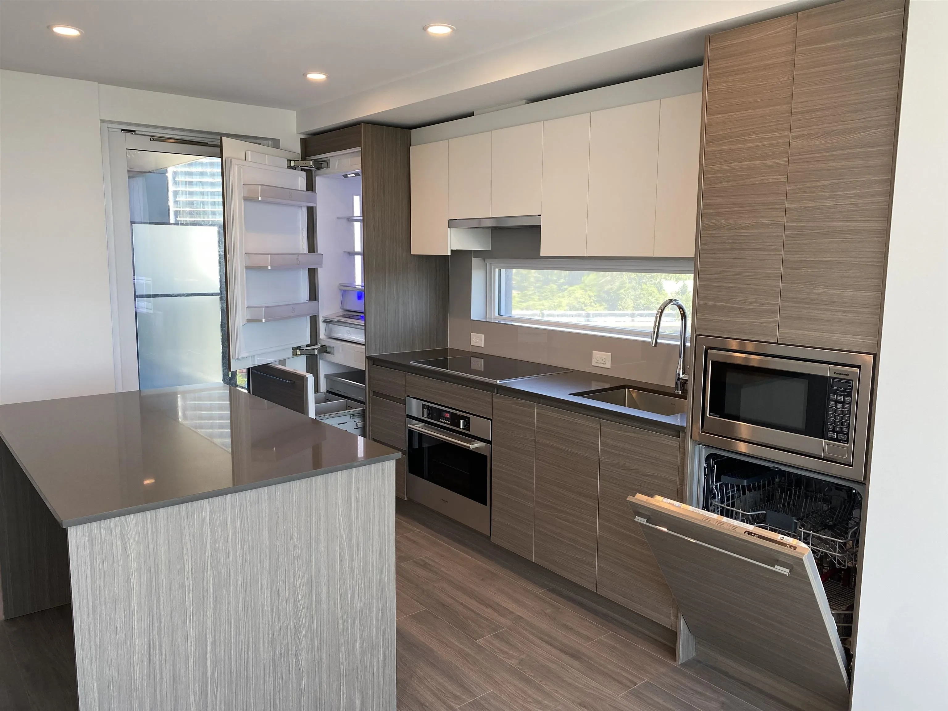 1010 13615 Fraser Highway