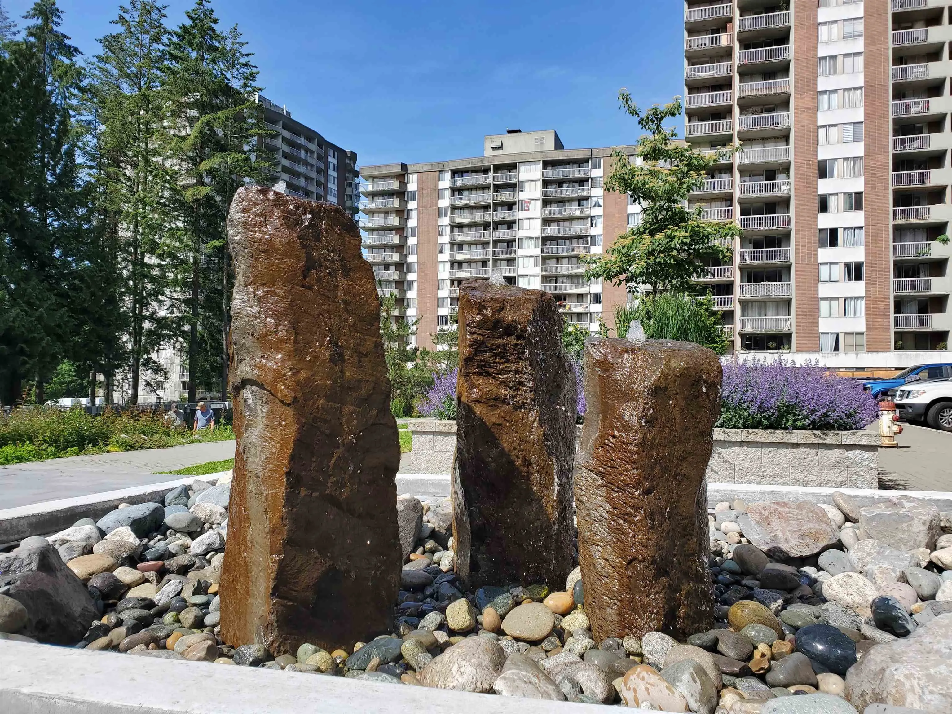 1006 2016 Fullerton Avenue