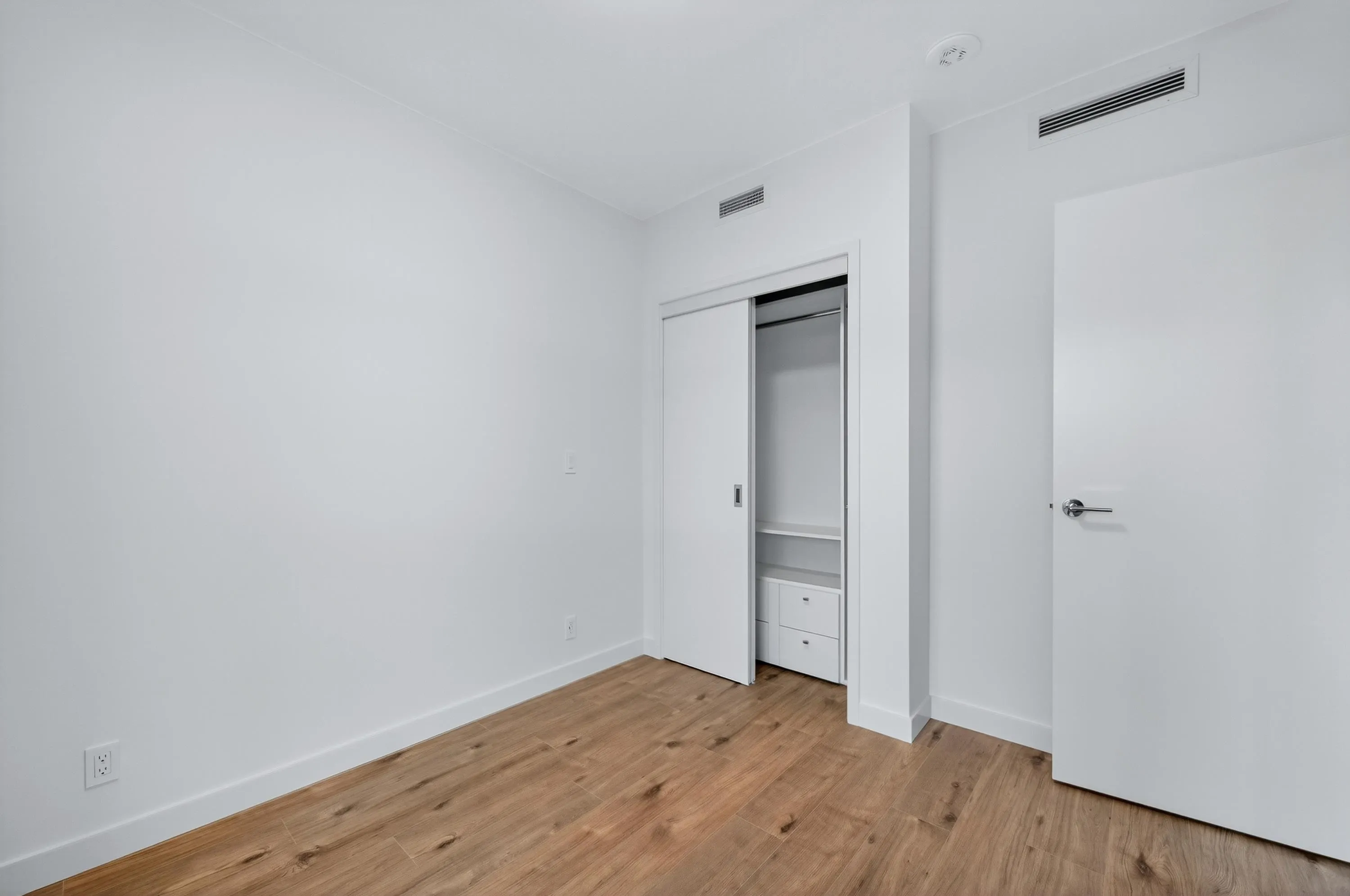 2101 720 Farrow Street