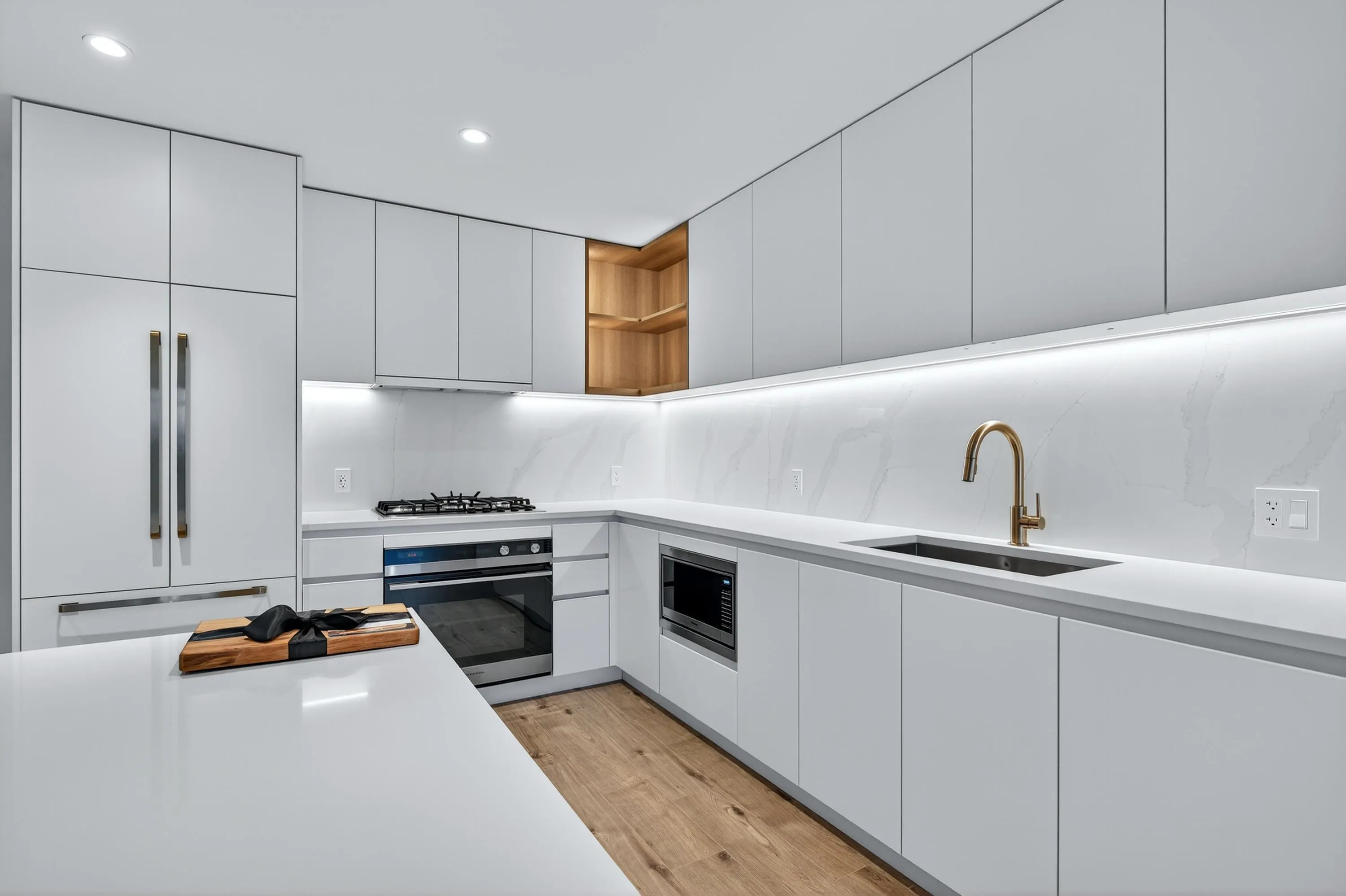 2101 720 Farrow Street