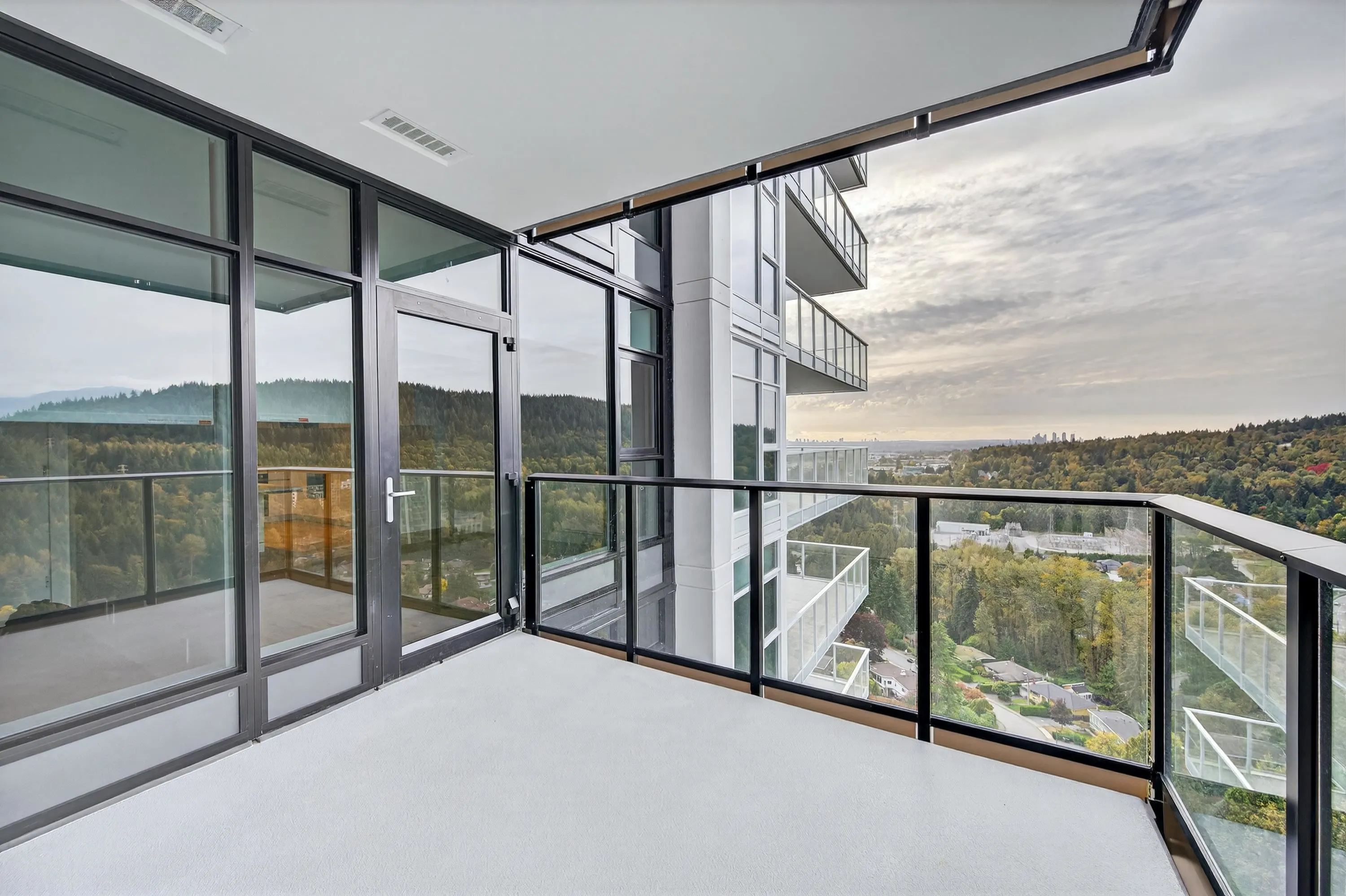 2101 720 Farrow Street