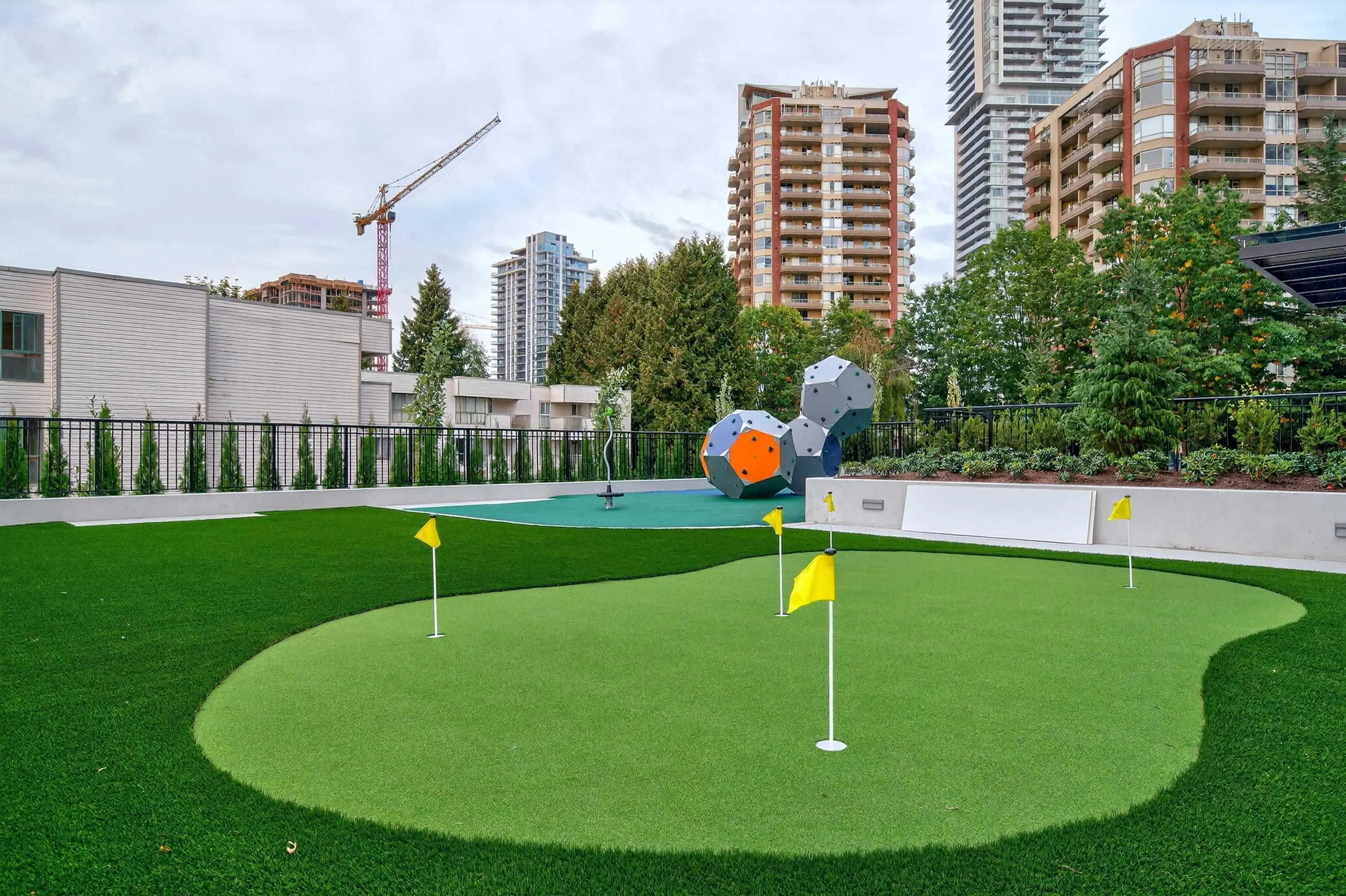 2101 720 Farrow Street