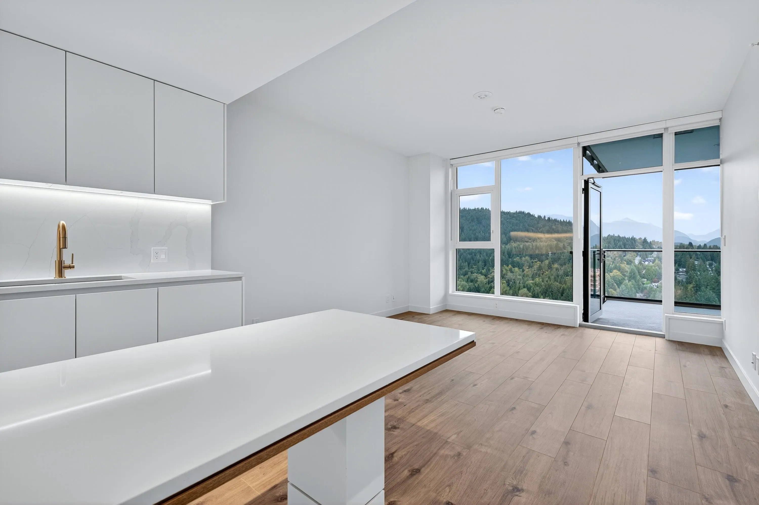 2101 720 Farrow Street