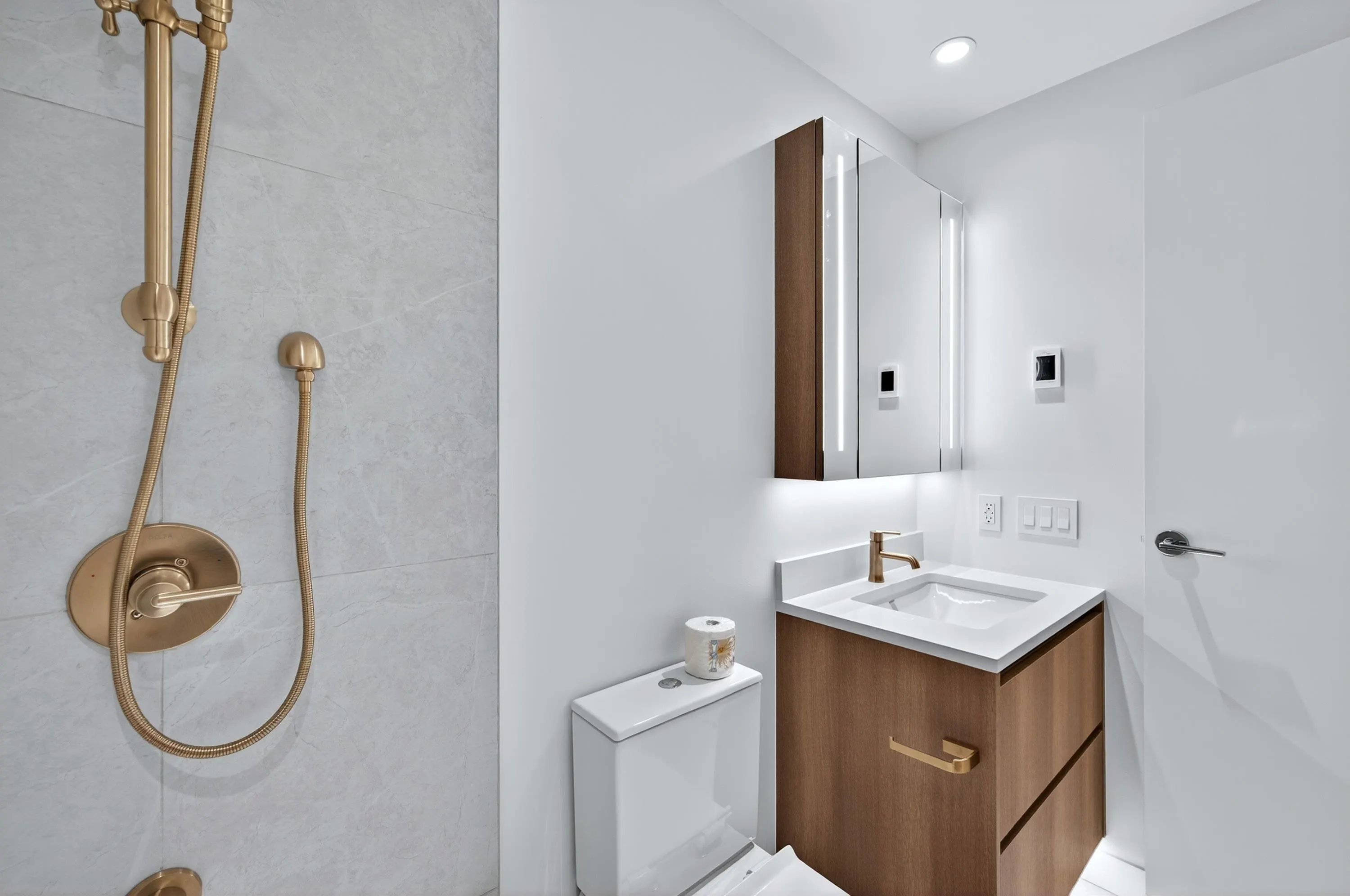 2101 720 Farrow Street