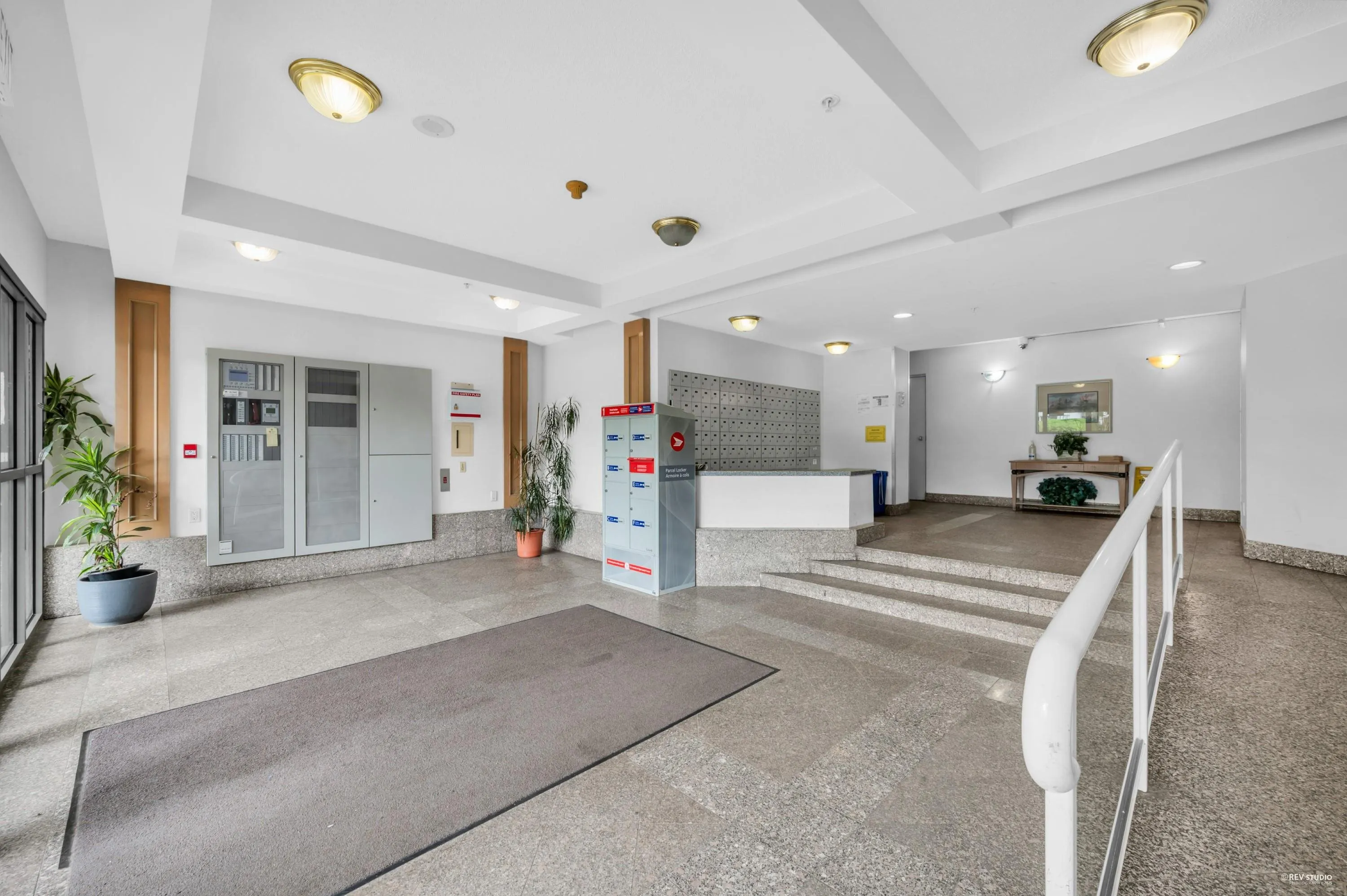 1007 3489 Ascot Place