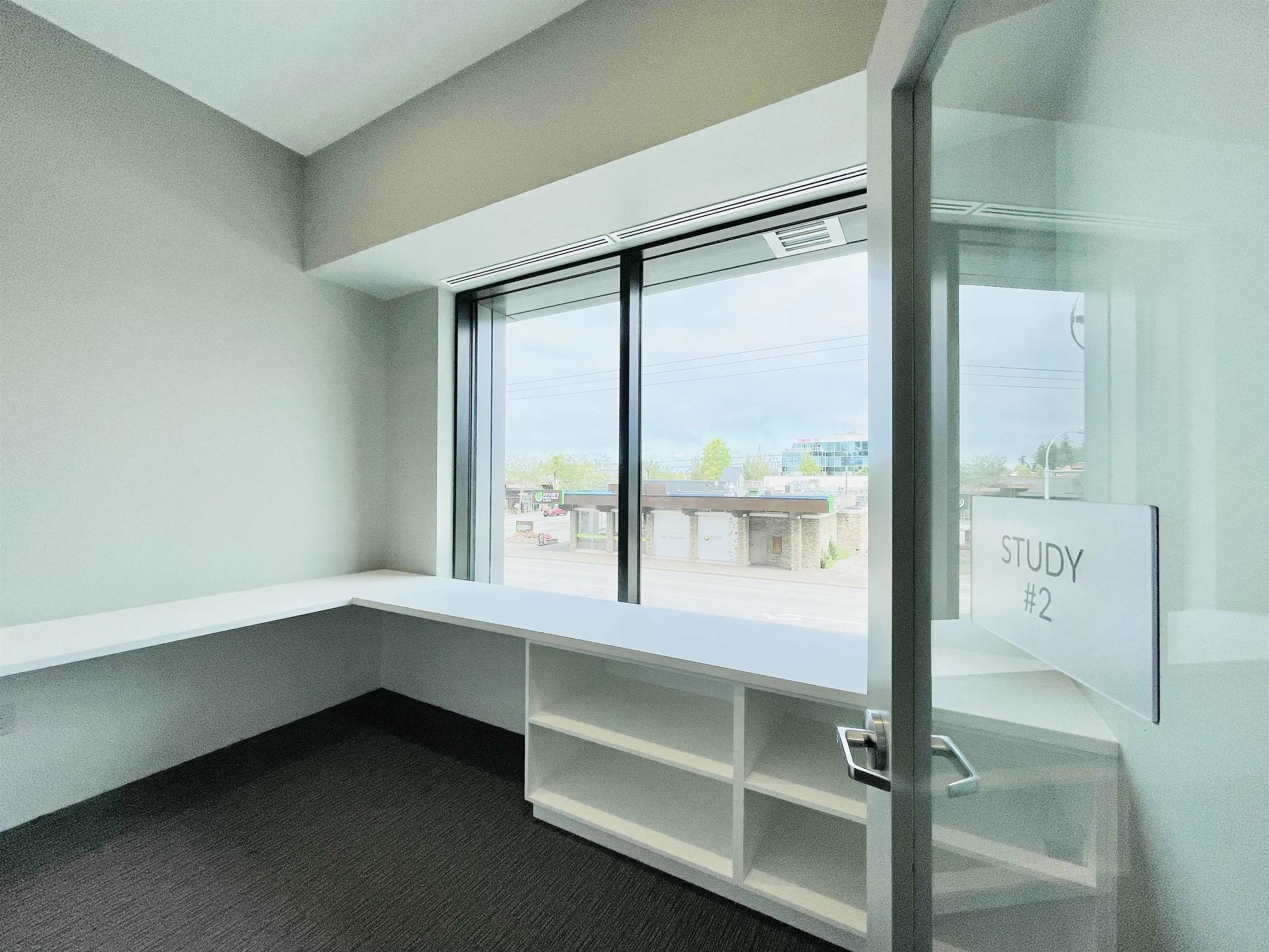 410 1588 Johnston Road