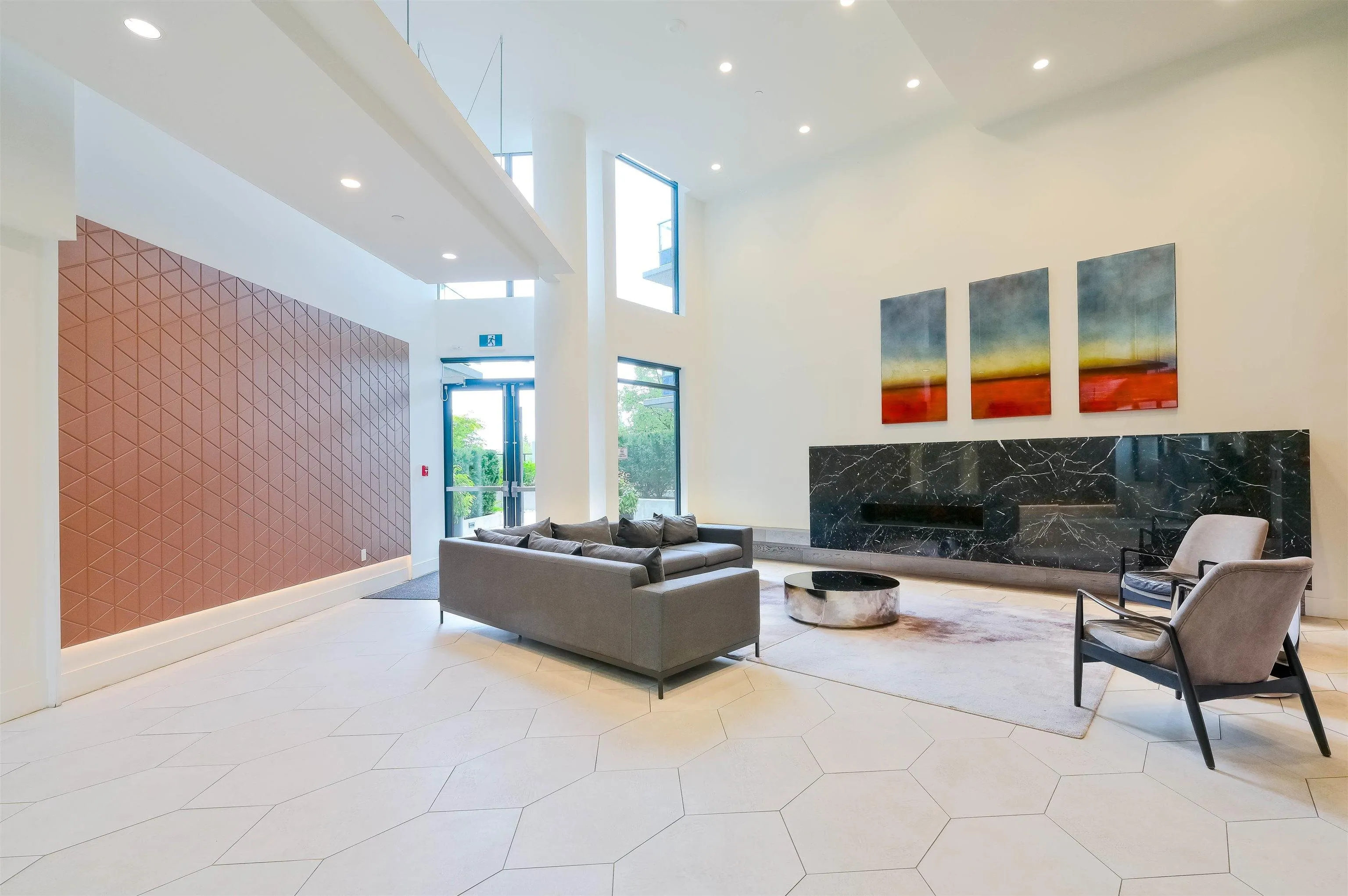 8xx 8850 University Crescent