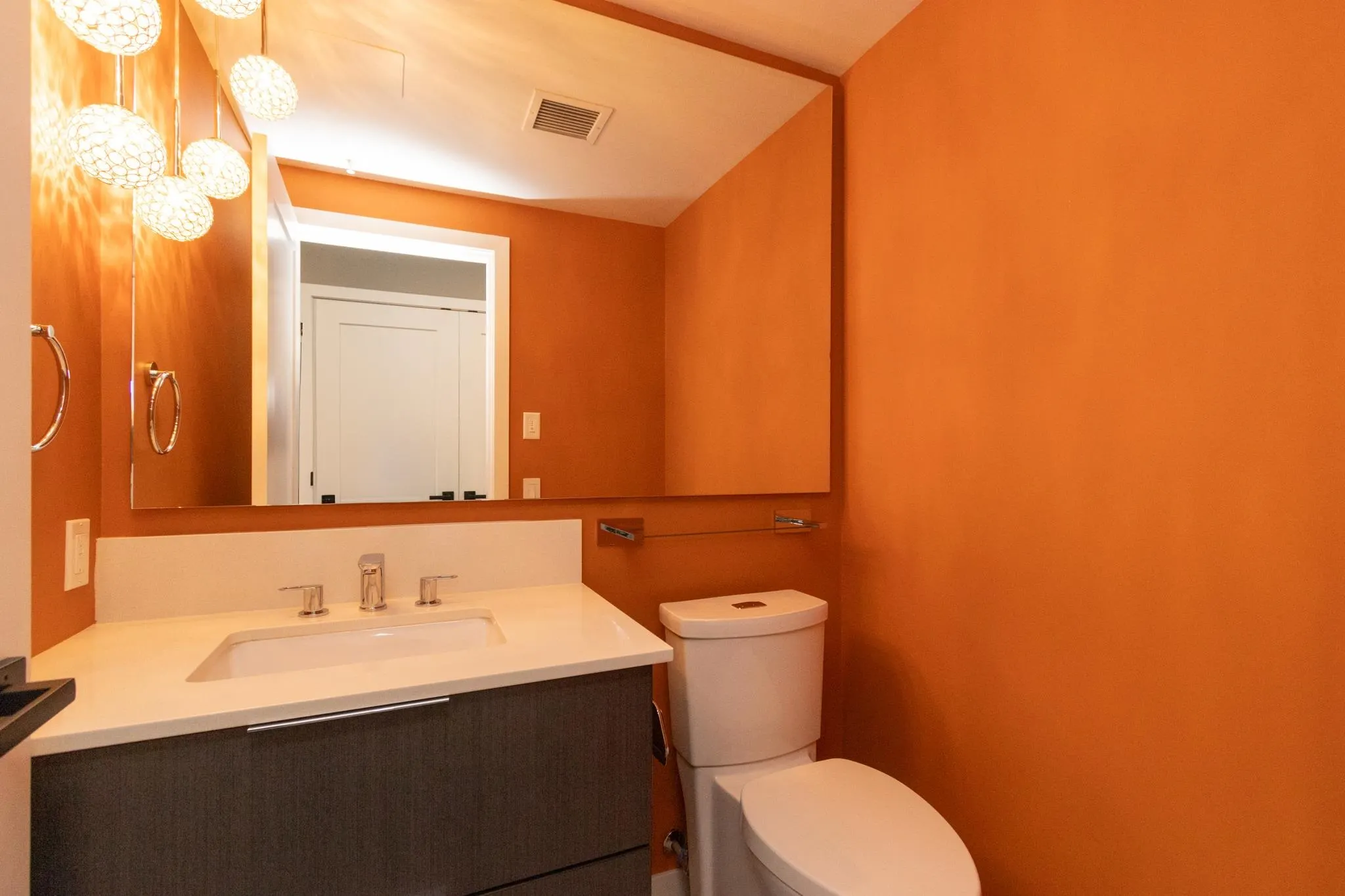 403 3911 Cates Landing