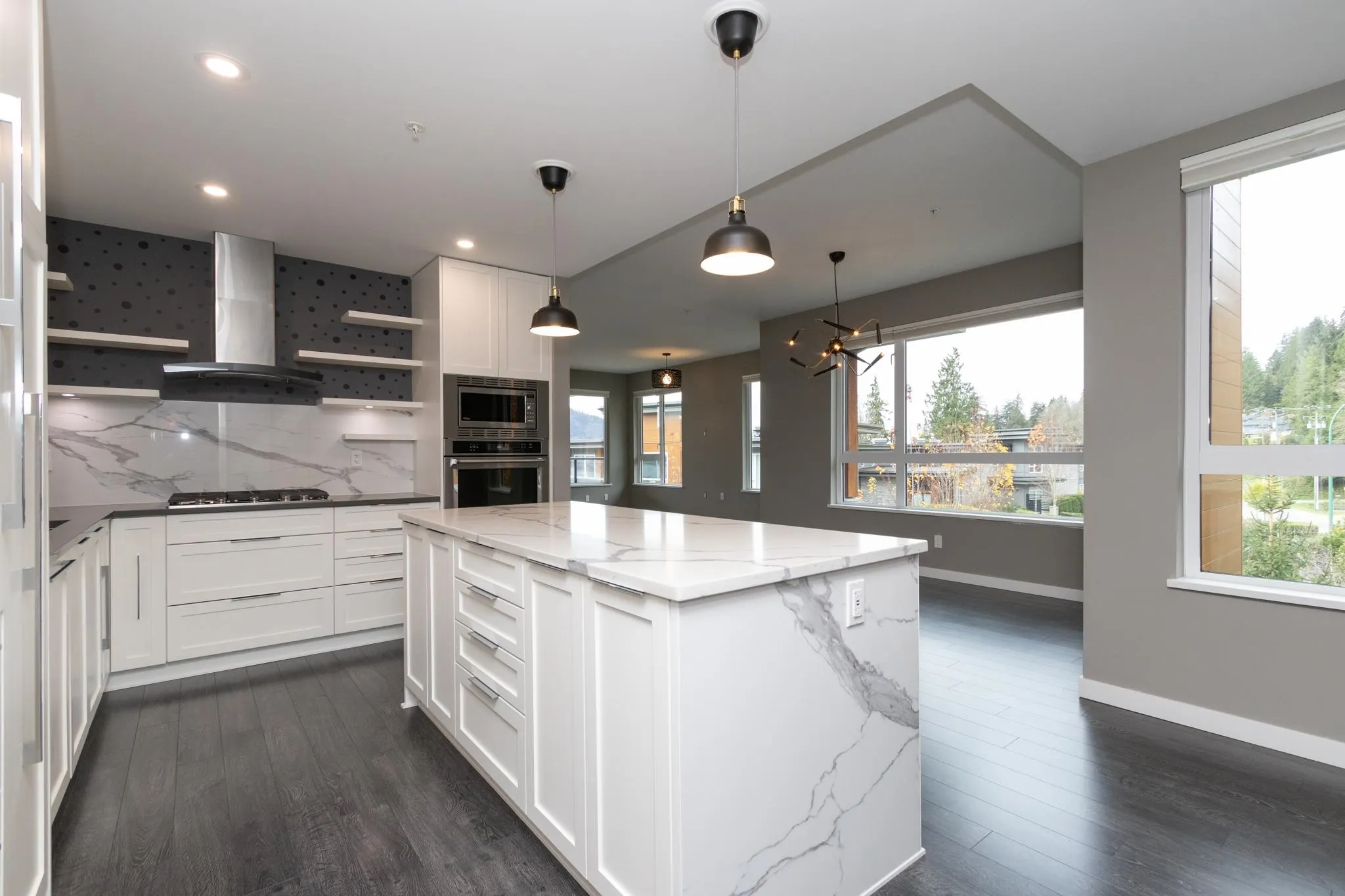 403 3911 Cates Landing