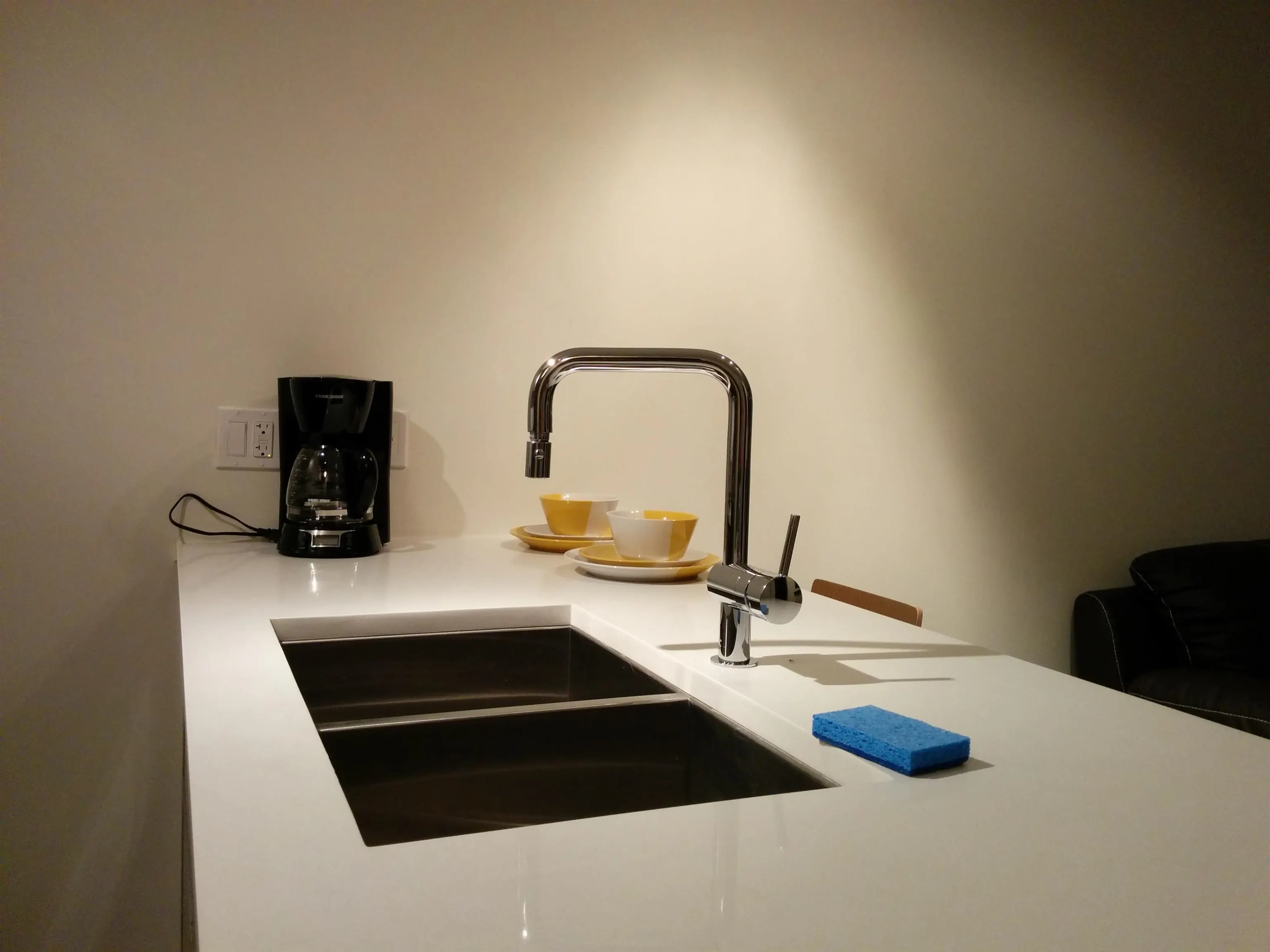 511 1009 Harwood Street