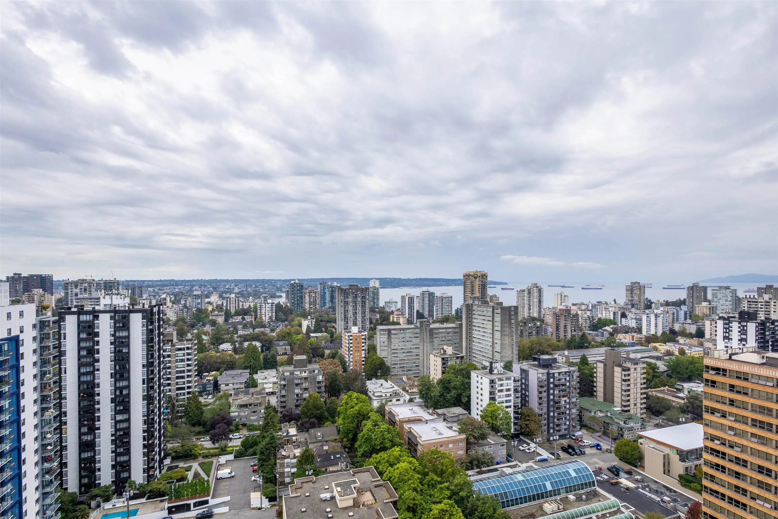 2603 1568 Alberni St