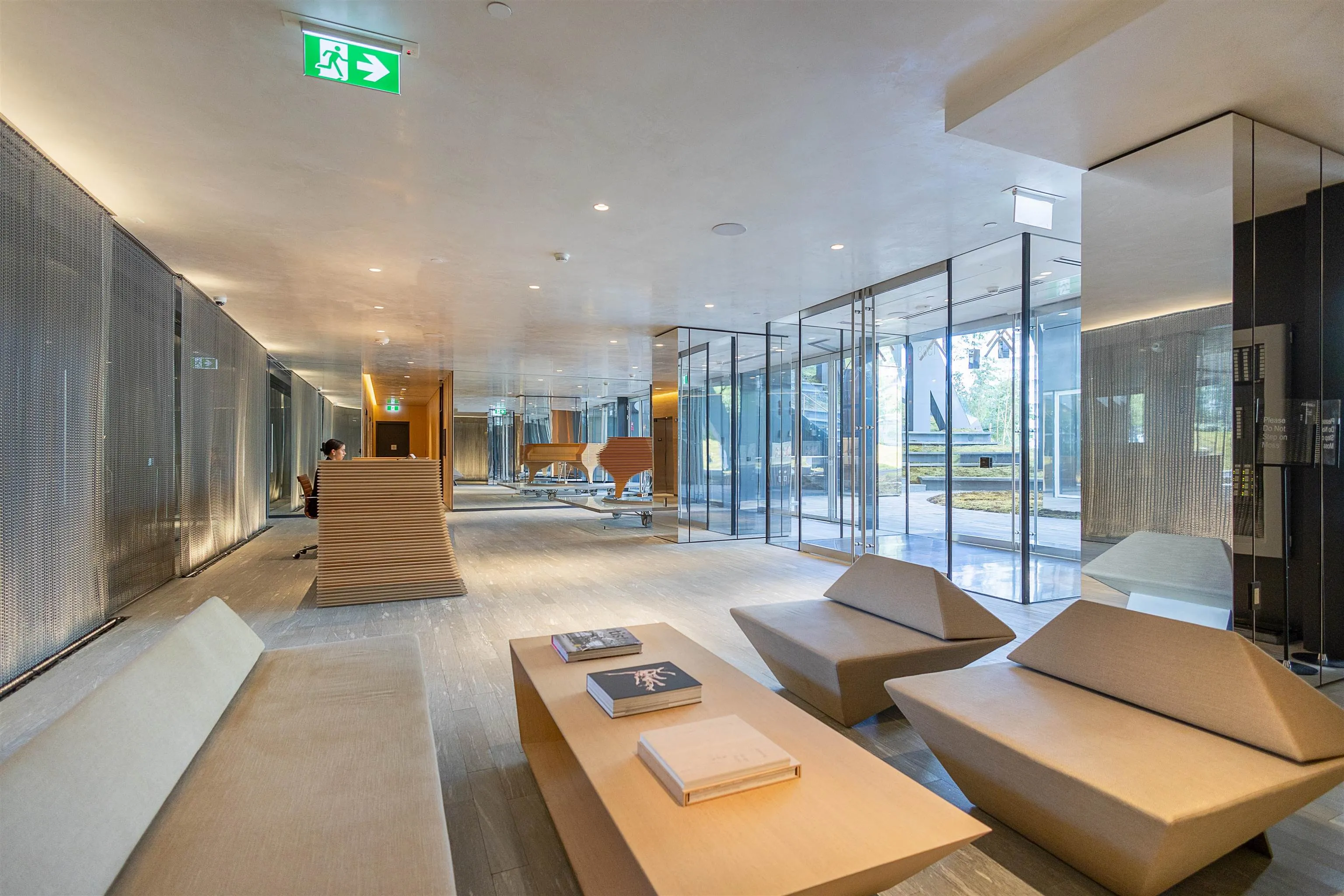 2603 1568 Alberni St