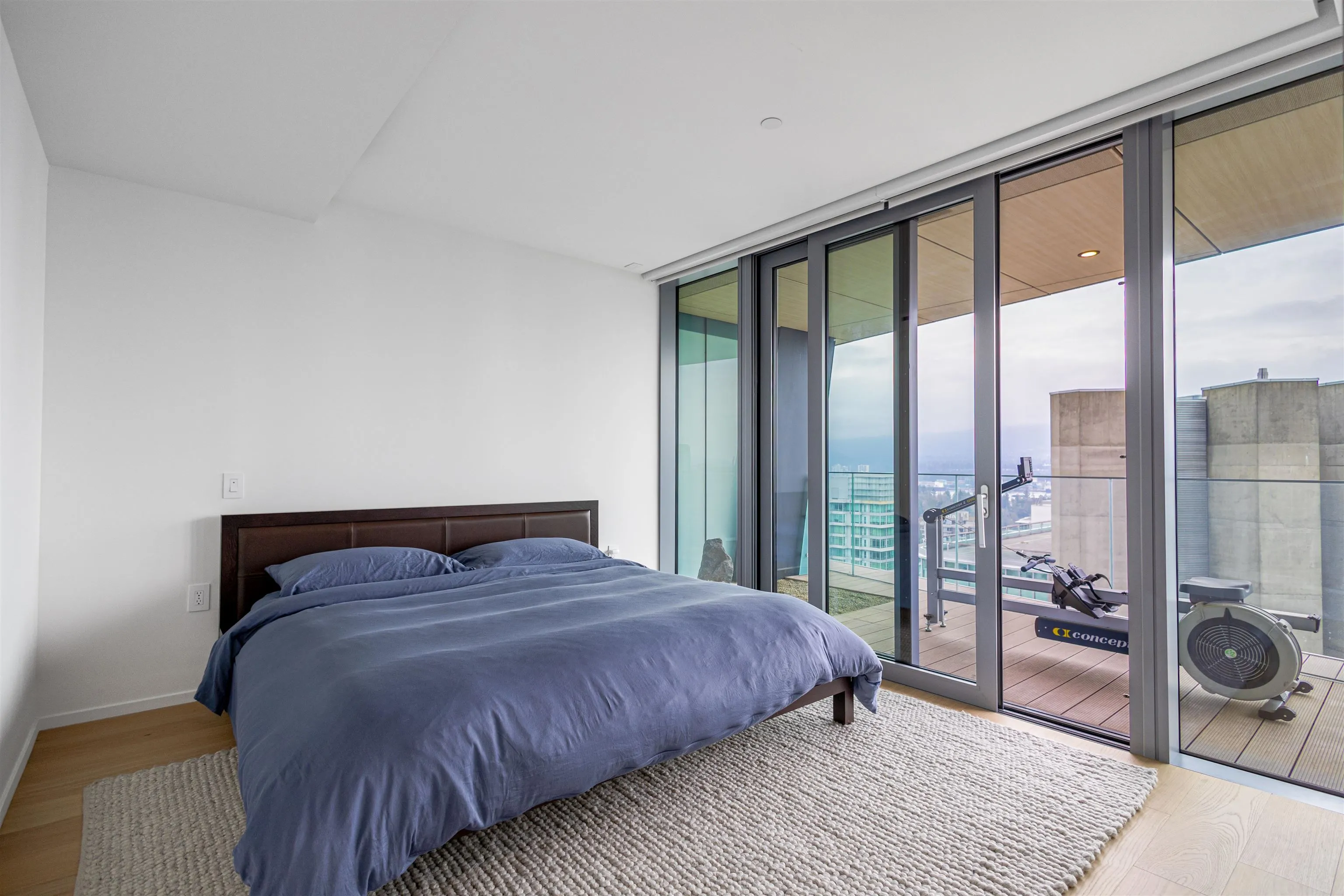 2603 1568 Alberni St