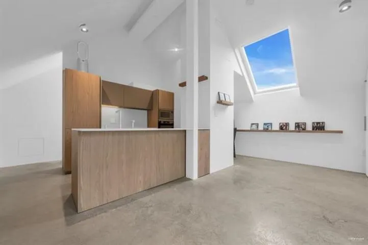 829 Keefer Street #3