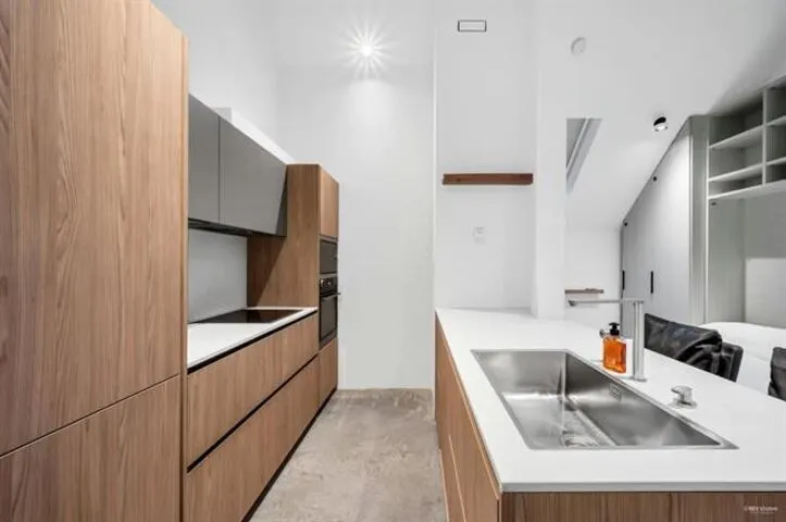 829 Keefer Street #3