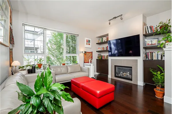 2501 161a Street #133