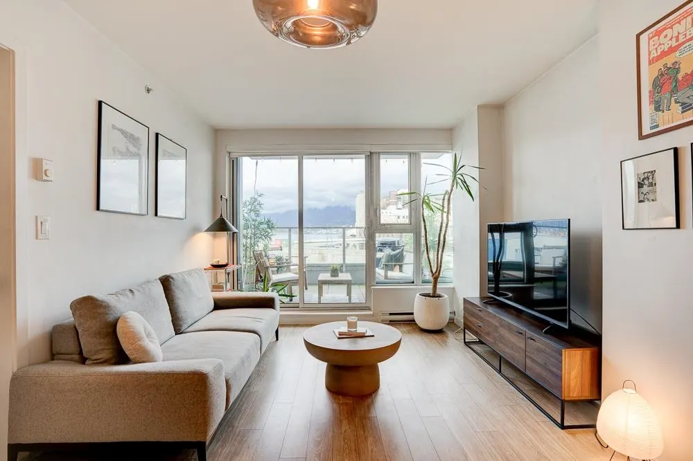 983 E Hastings Street #201