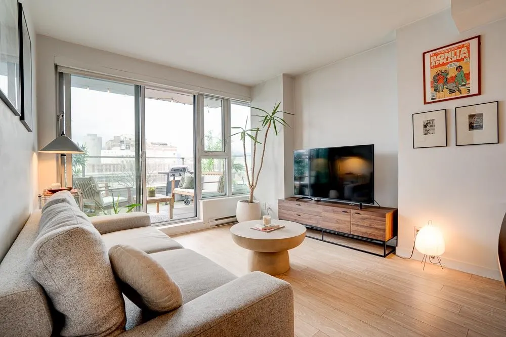983 E Hastings Street #201