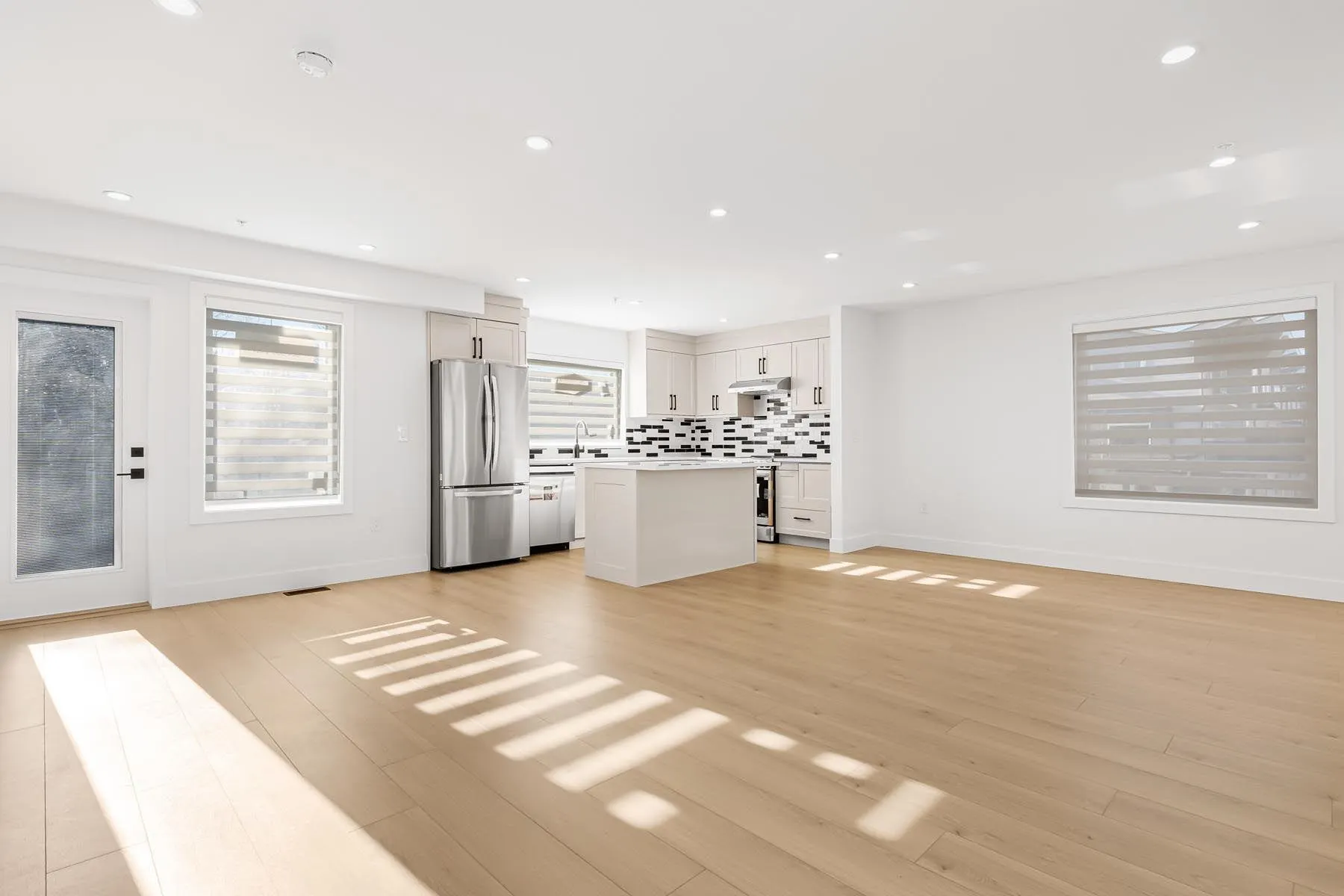 22348 48 Avenue #6