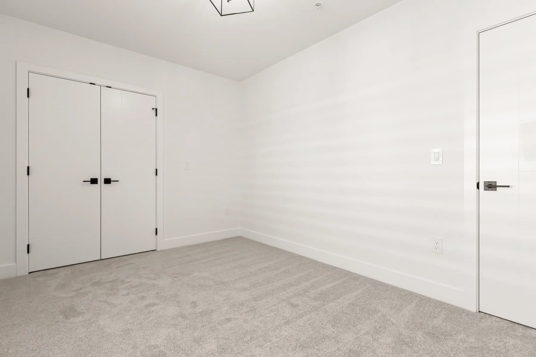 22348 48 Avenue #6