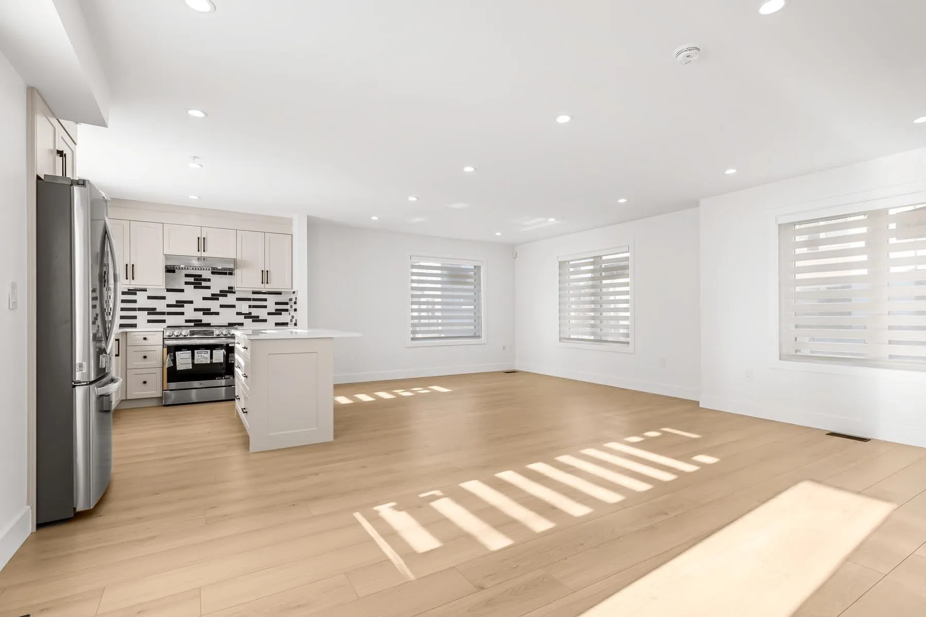 22348 48 Avenue #6