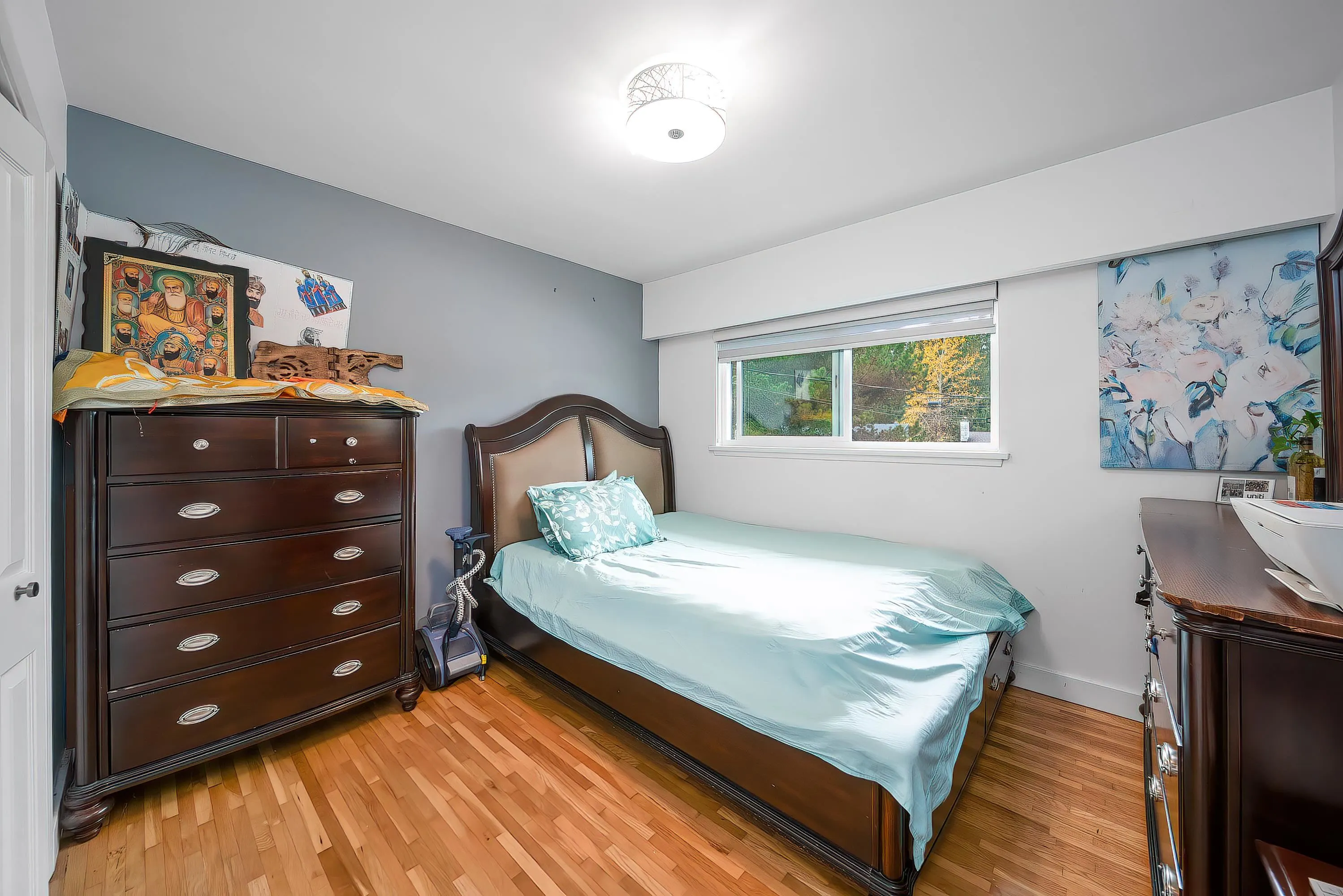 9476 Dawson Crescent