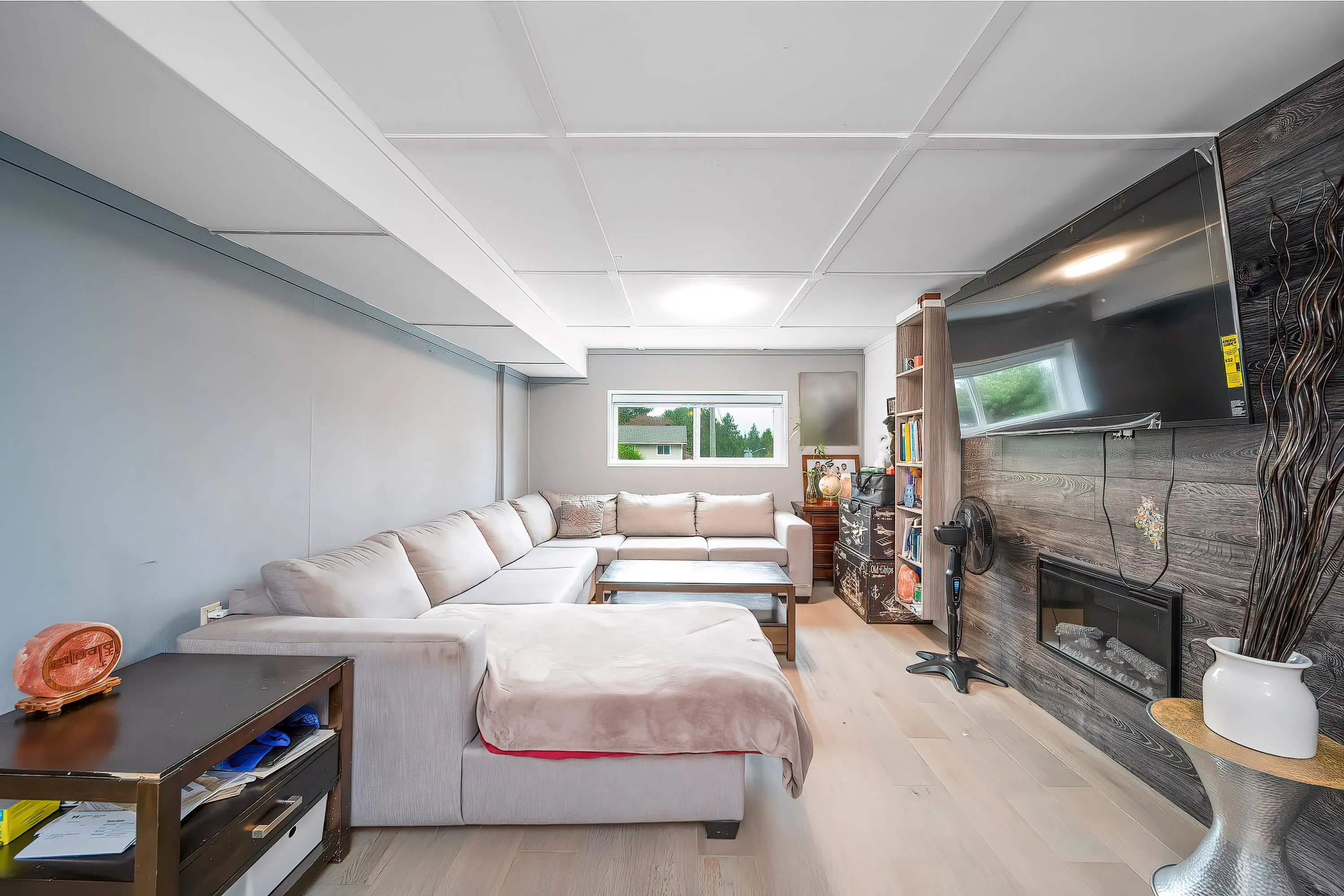 9476 Dawson Crescent