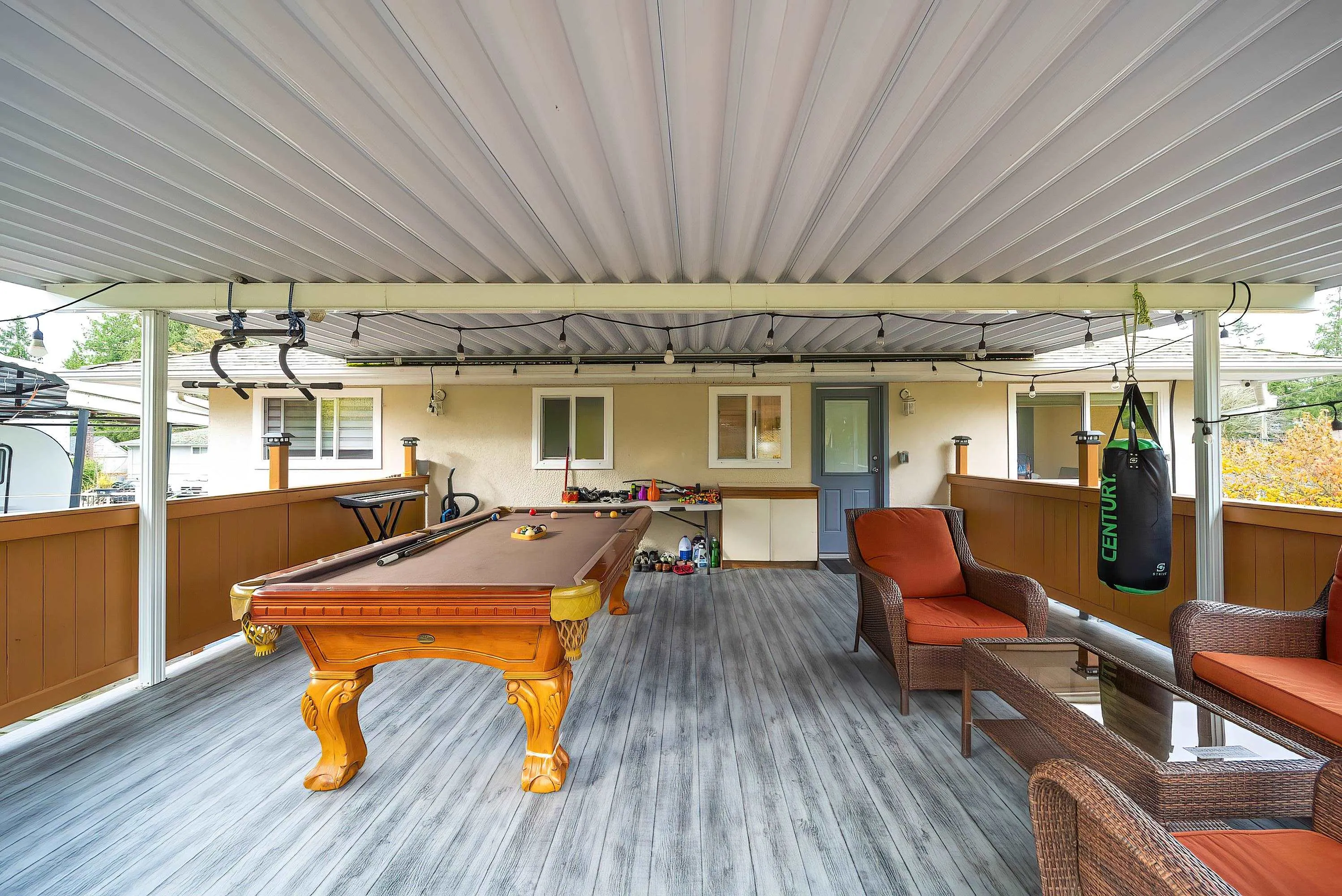 9476 Dawson Crescent