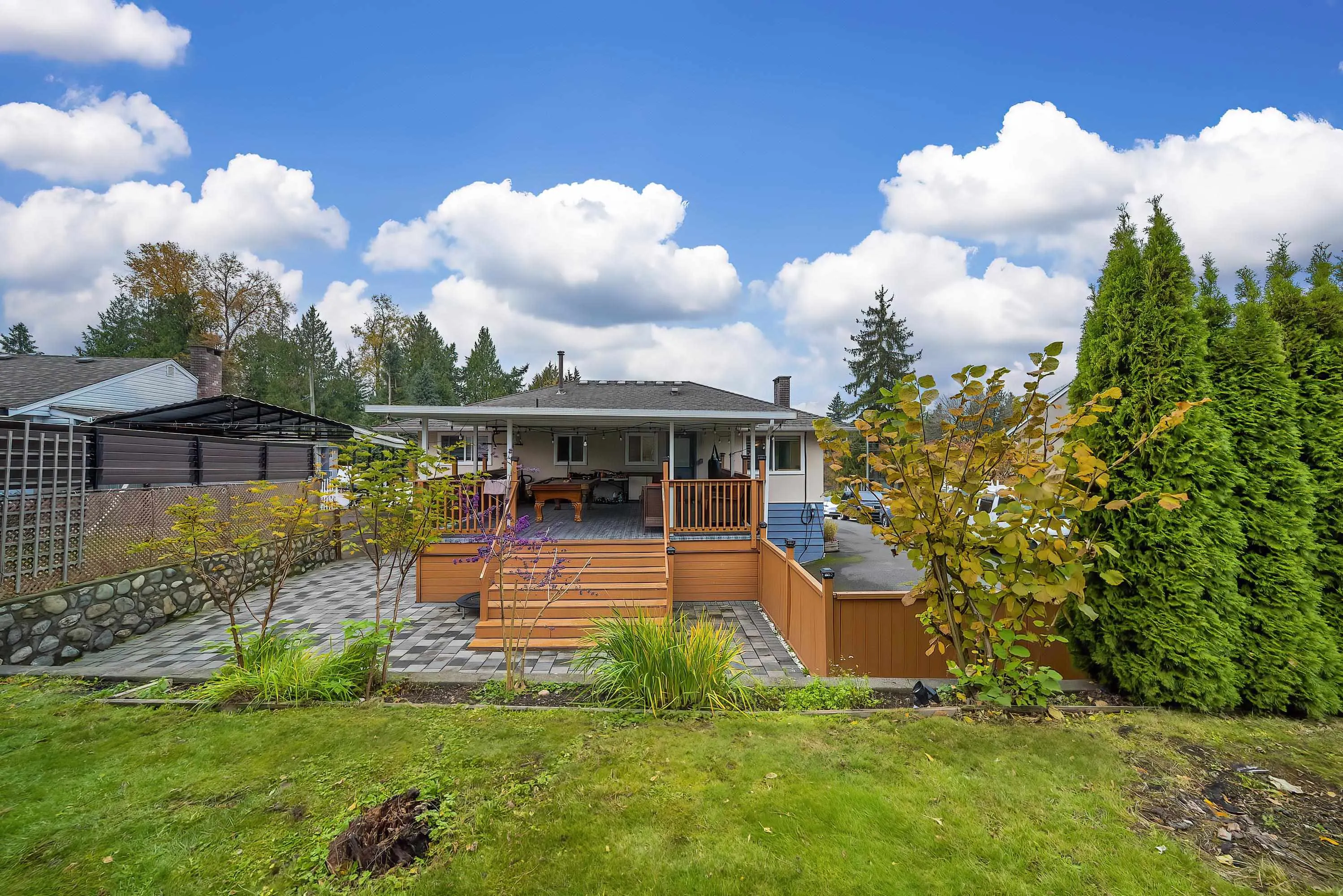 9476 Dawson Crescent