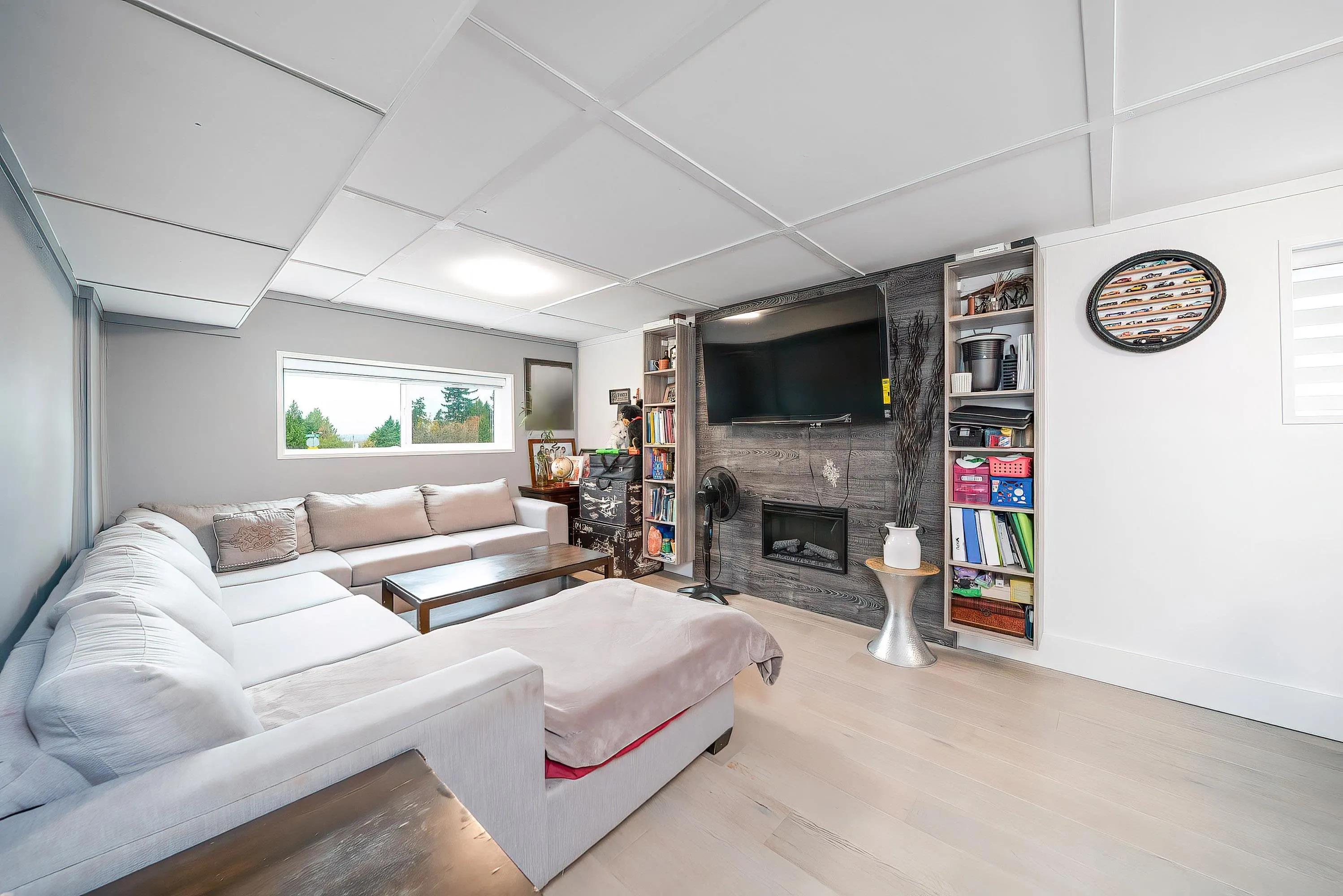 9476 Dawson Crescent