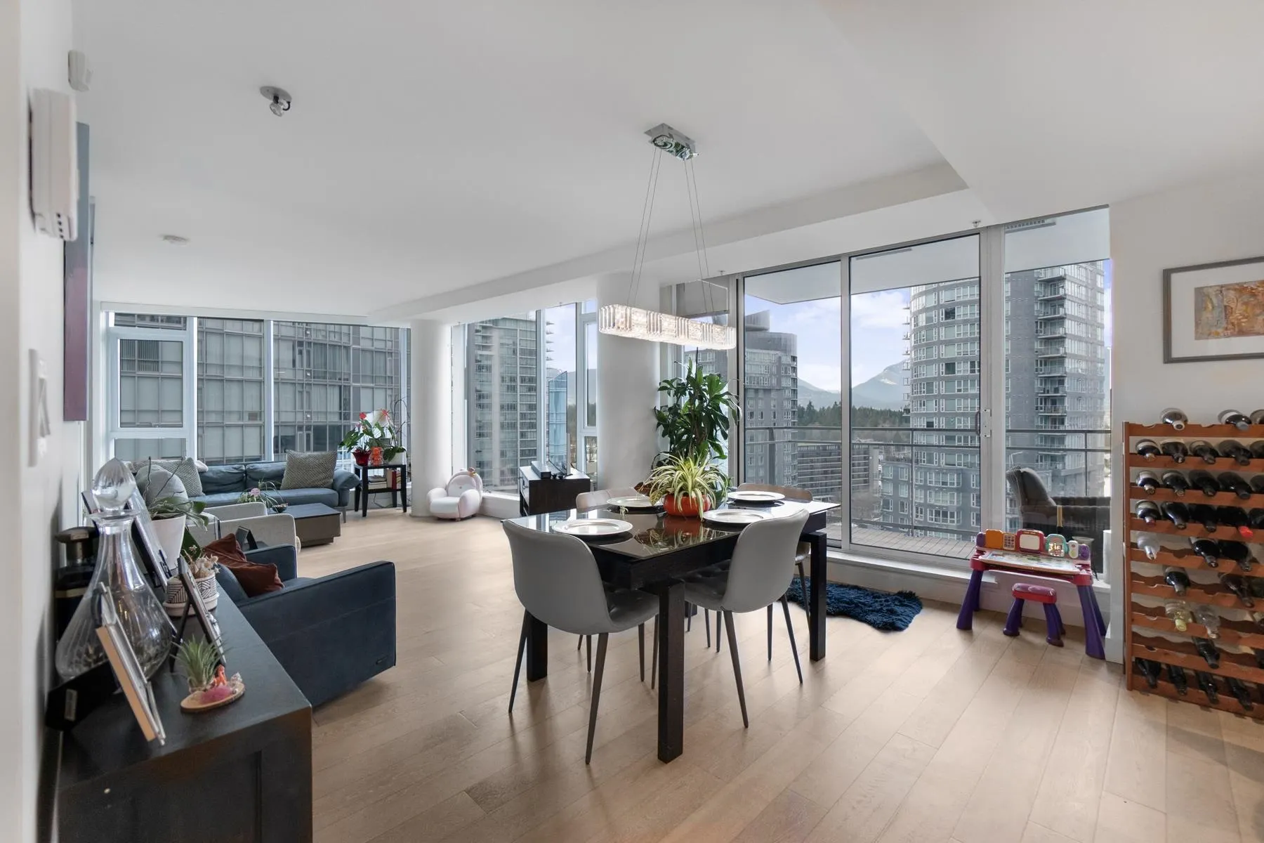 1499 W Pender Street #1201
