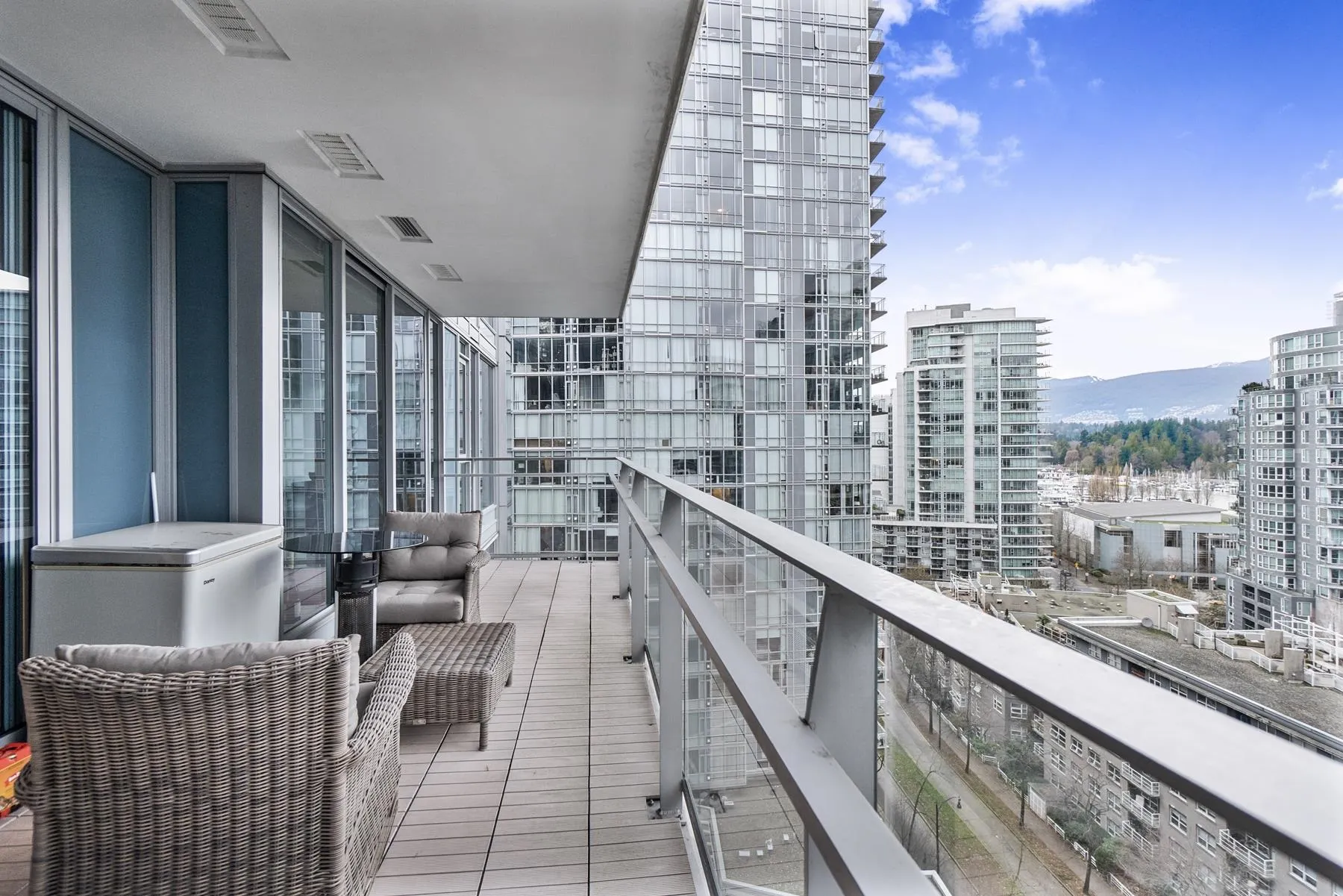 1499 W Pender Street #1201