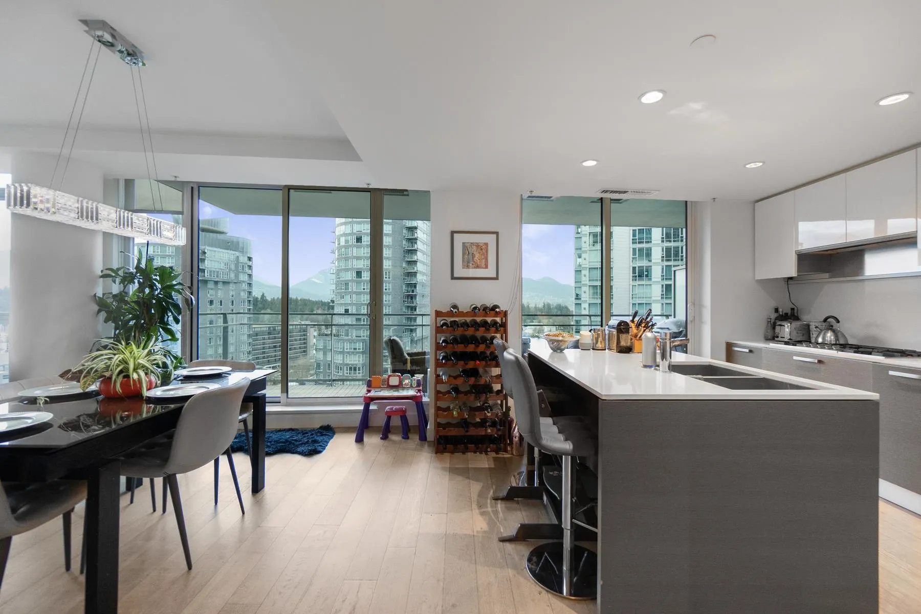 1499 W Pender Street #1201
