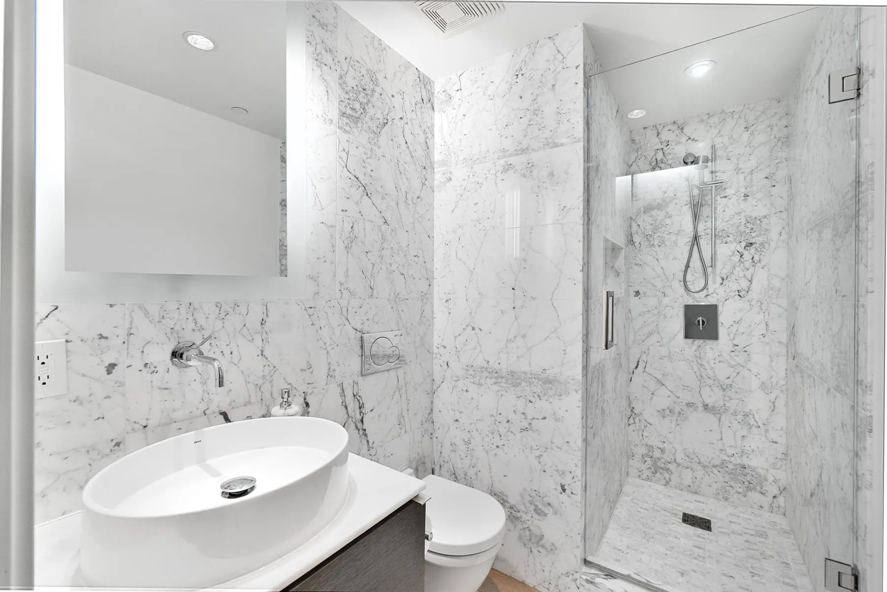 1499 W Pender Street #1201