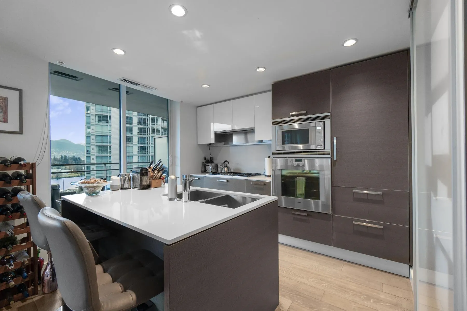 1499 W Pender Street #1201