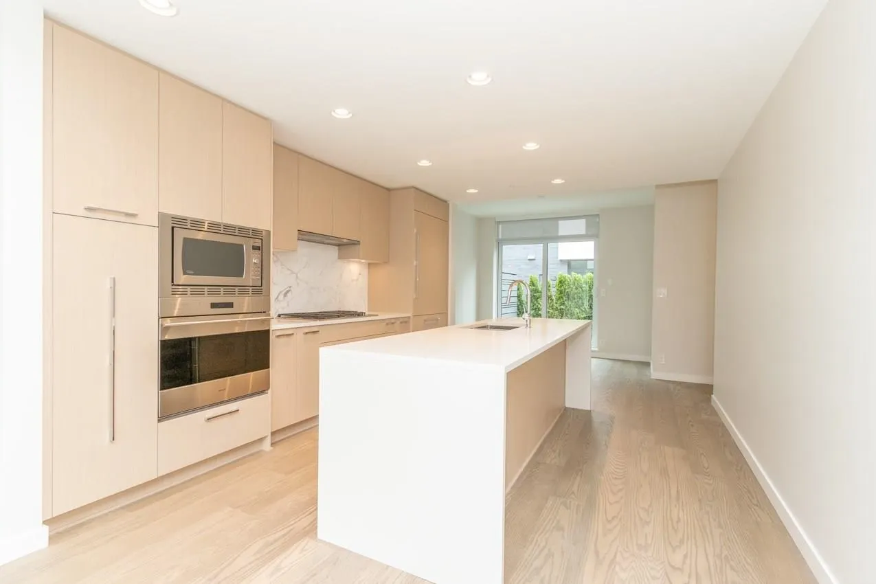 3483 Ross Drive #18