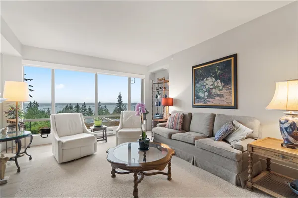 3105 Deer Ridge Drive #201