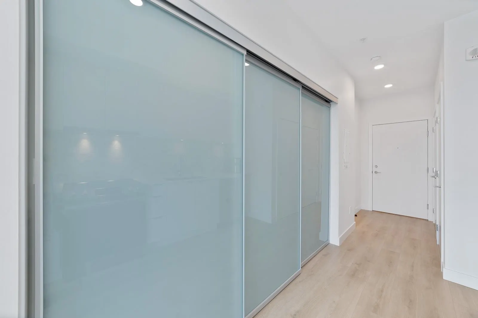 1792 Starling Drive #226